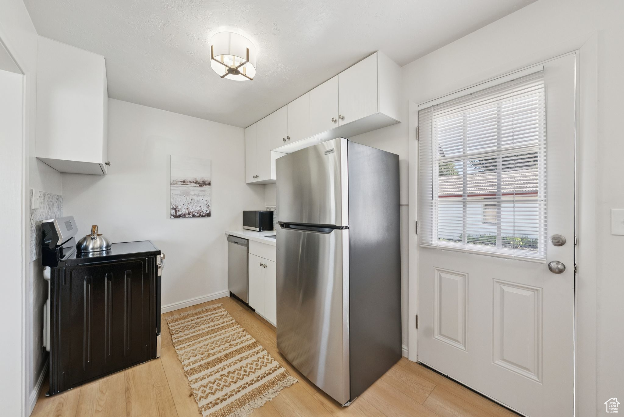 PARKSIDE CIRCLE - Residential Income