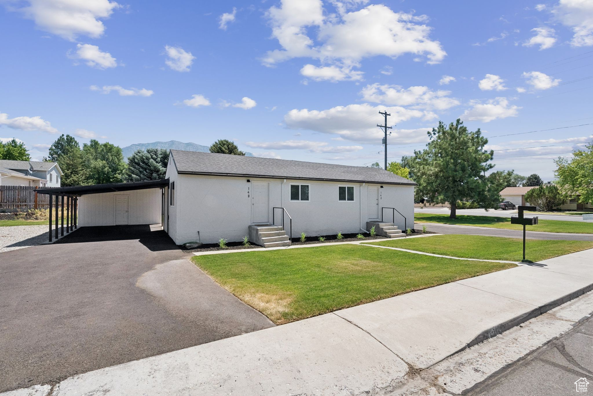 PARKSIDE CIRCLE - Residential Income