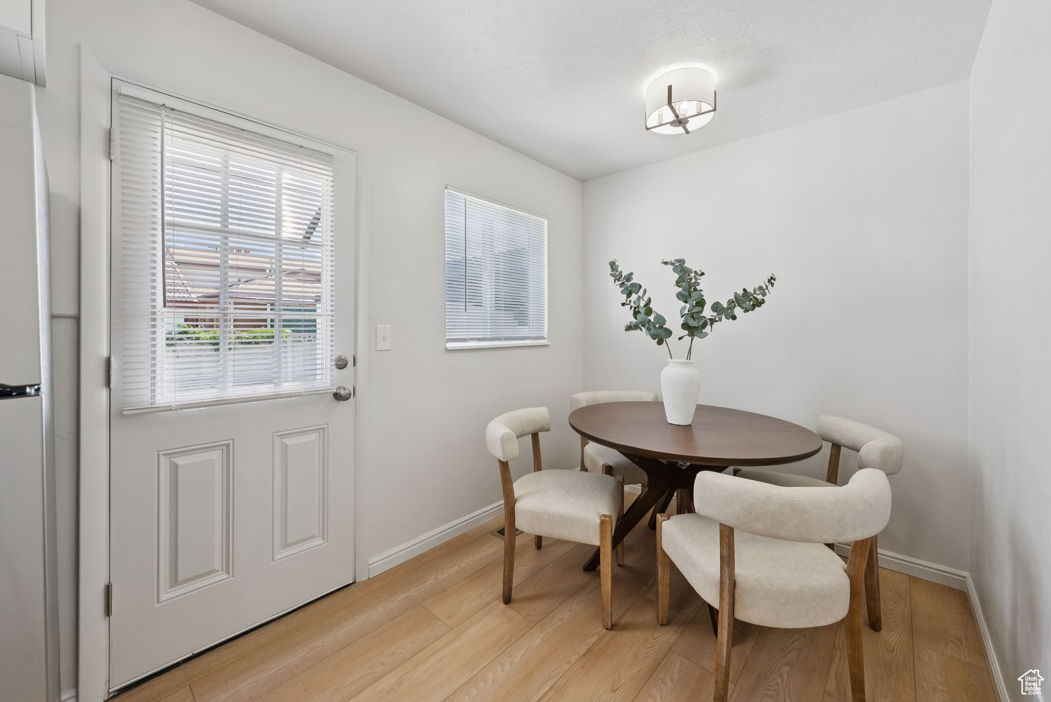 PARKSIDE CIRCLE - Residential Income