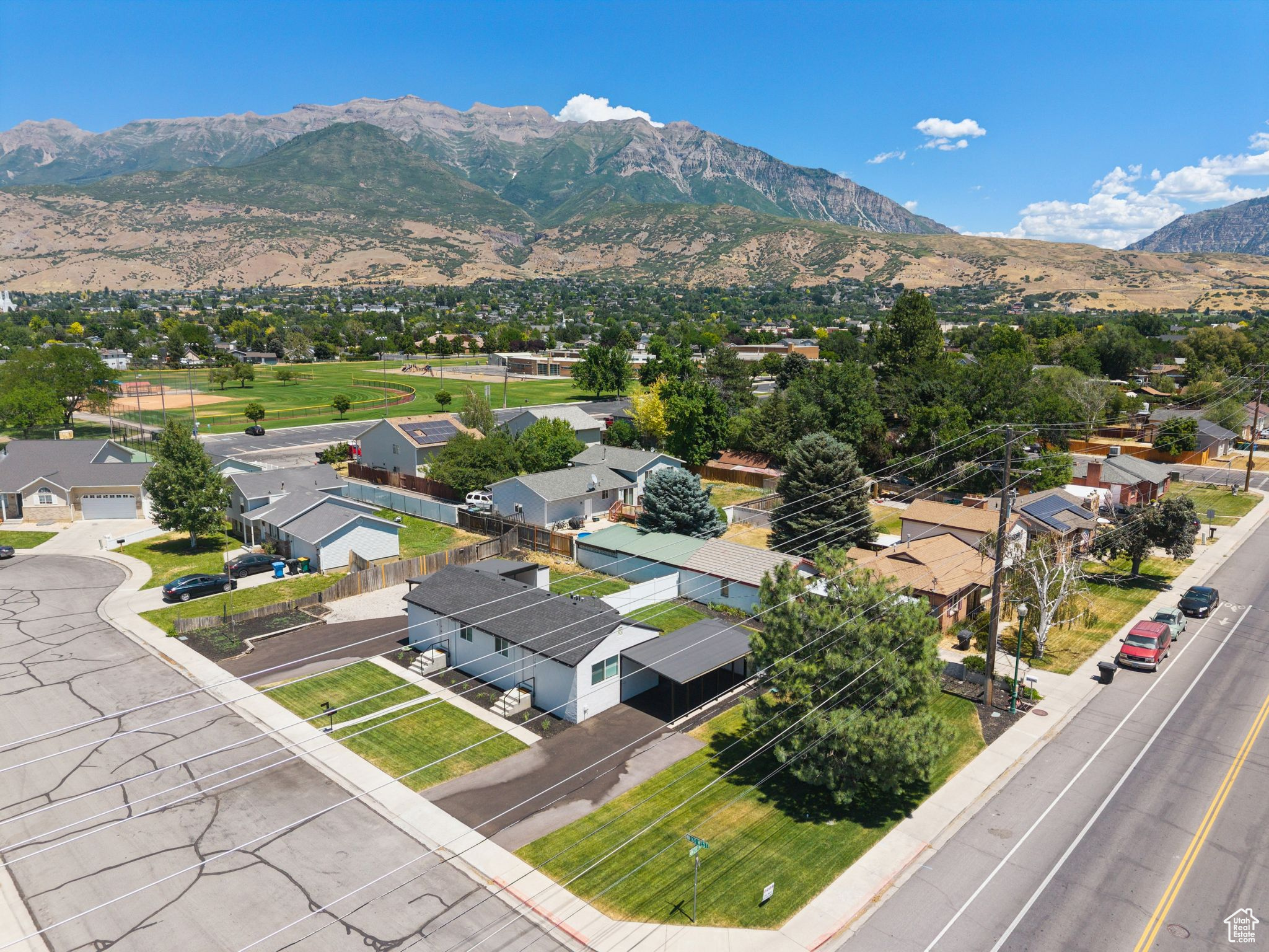 PARKSIDE CIRCLE - Residential Income