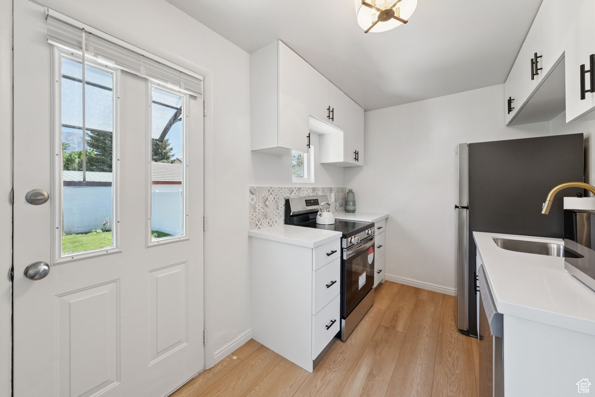 PARKSIDE CIRCLE - Residential Income