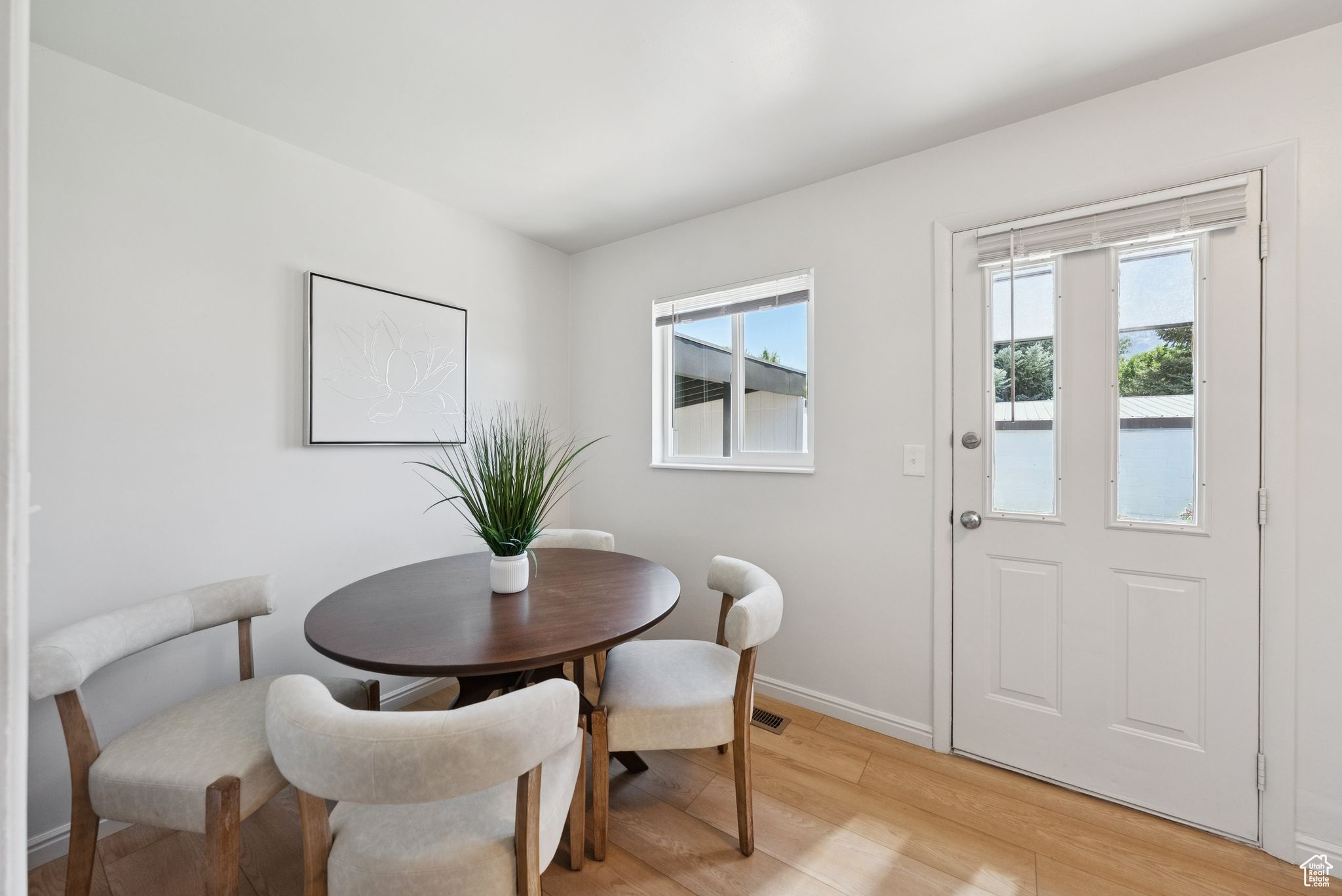PARKSIDE CIRCLE - Residential Income