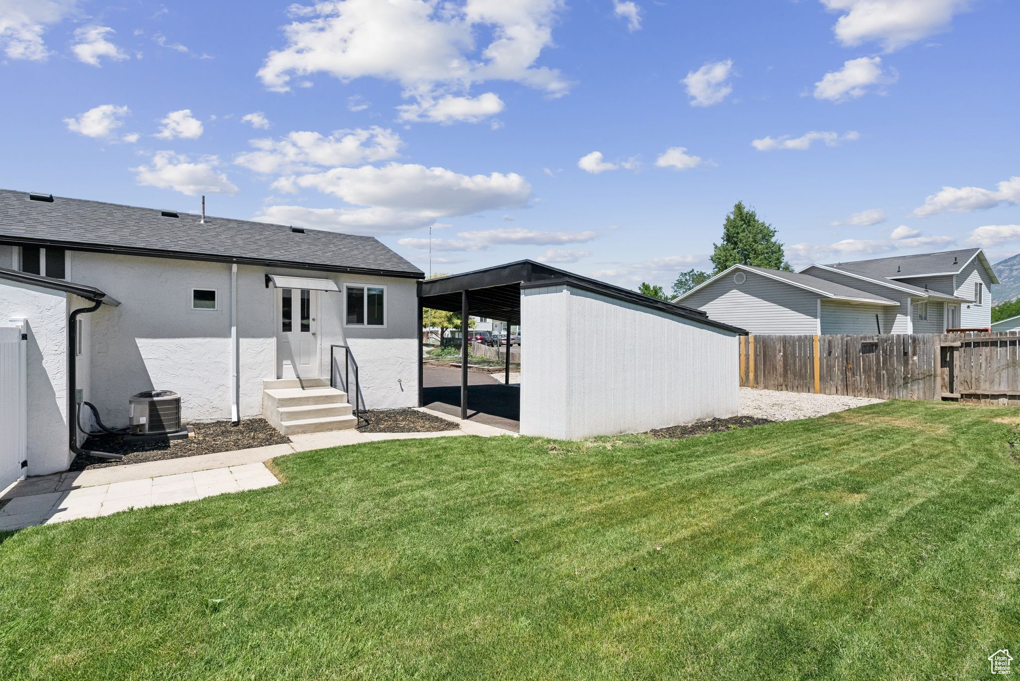 PARKSIDE CIRCLE - Residential Income