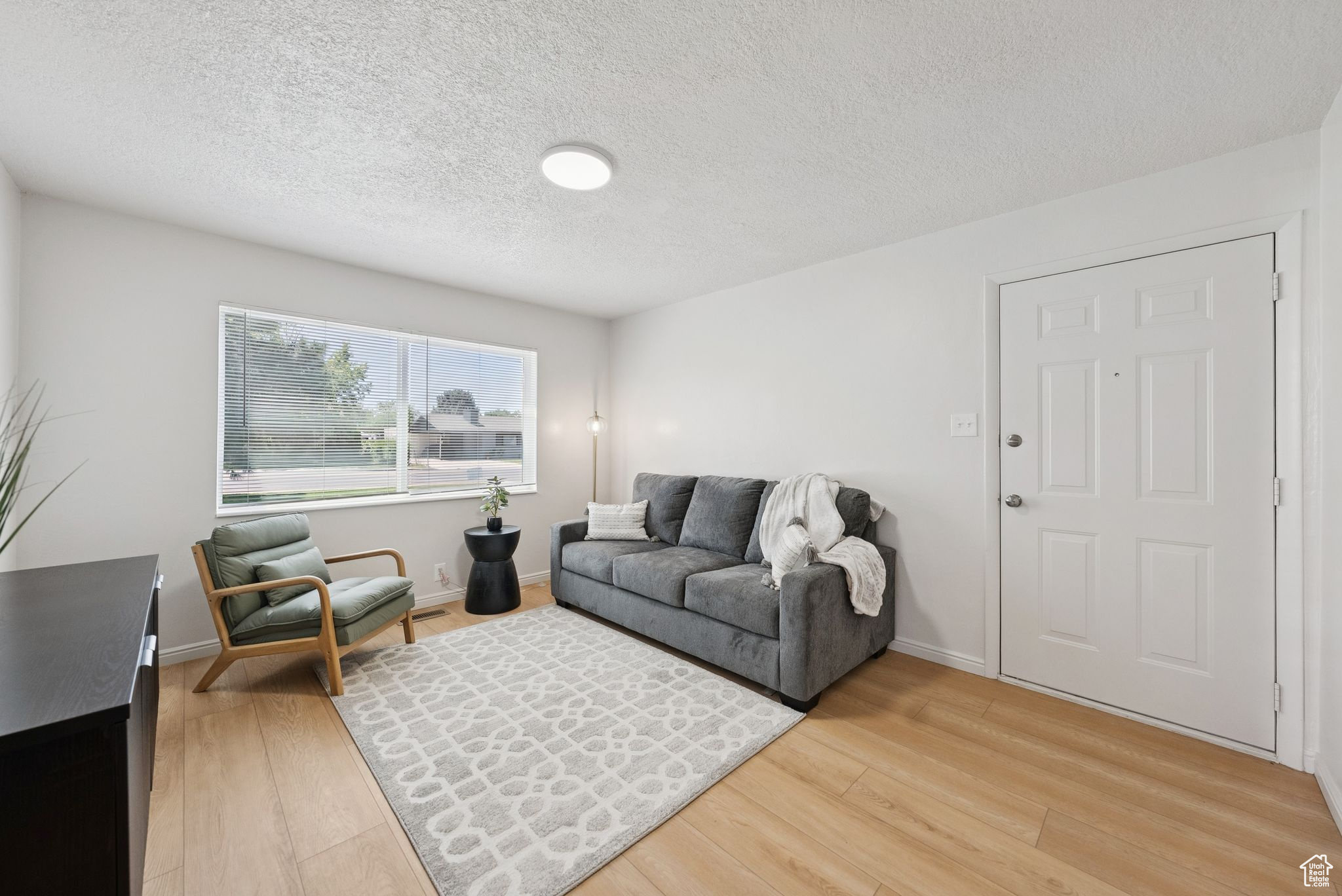 PARKSIDE CIRCLE - Residential Income