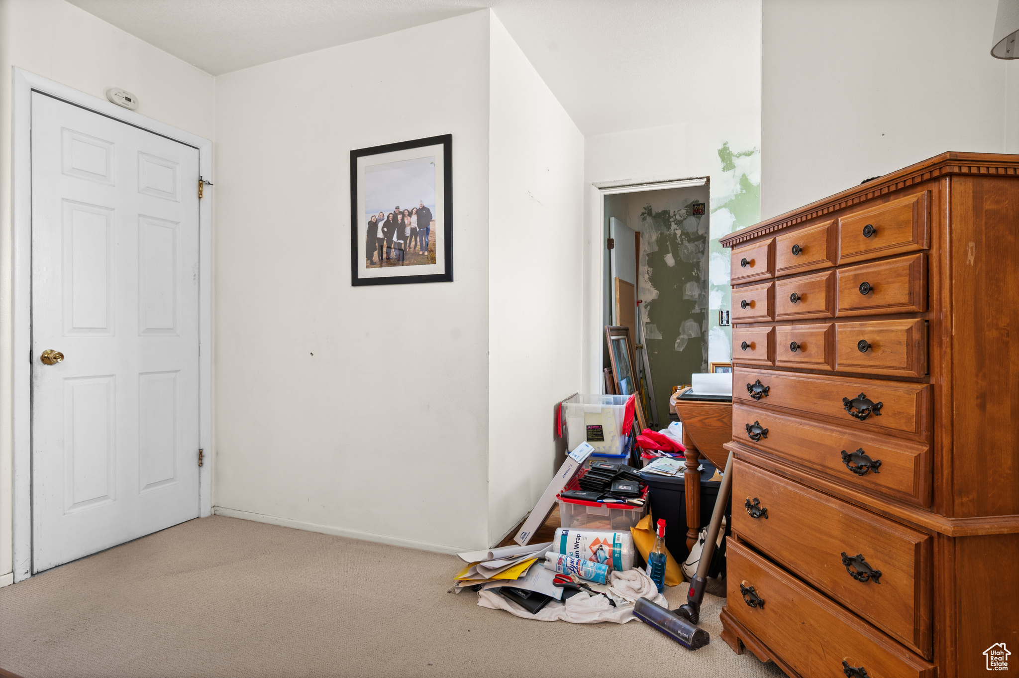 EXECUTIVE ESTATES - Residential