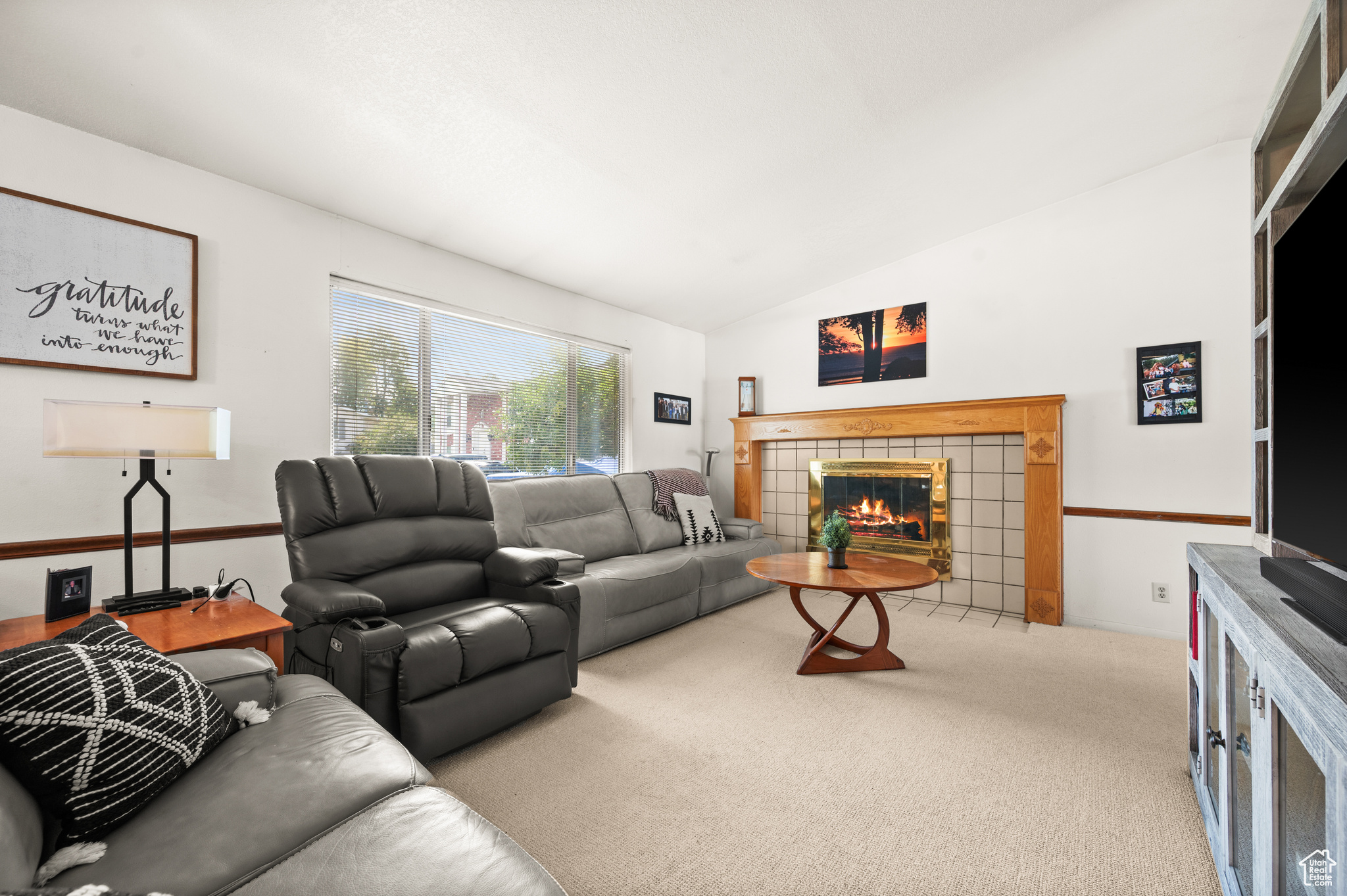 EXECUTIVE ESTATES - Residential