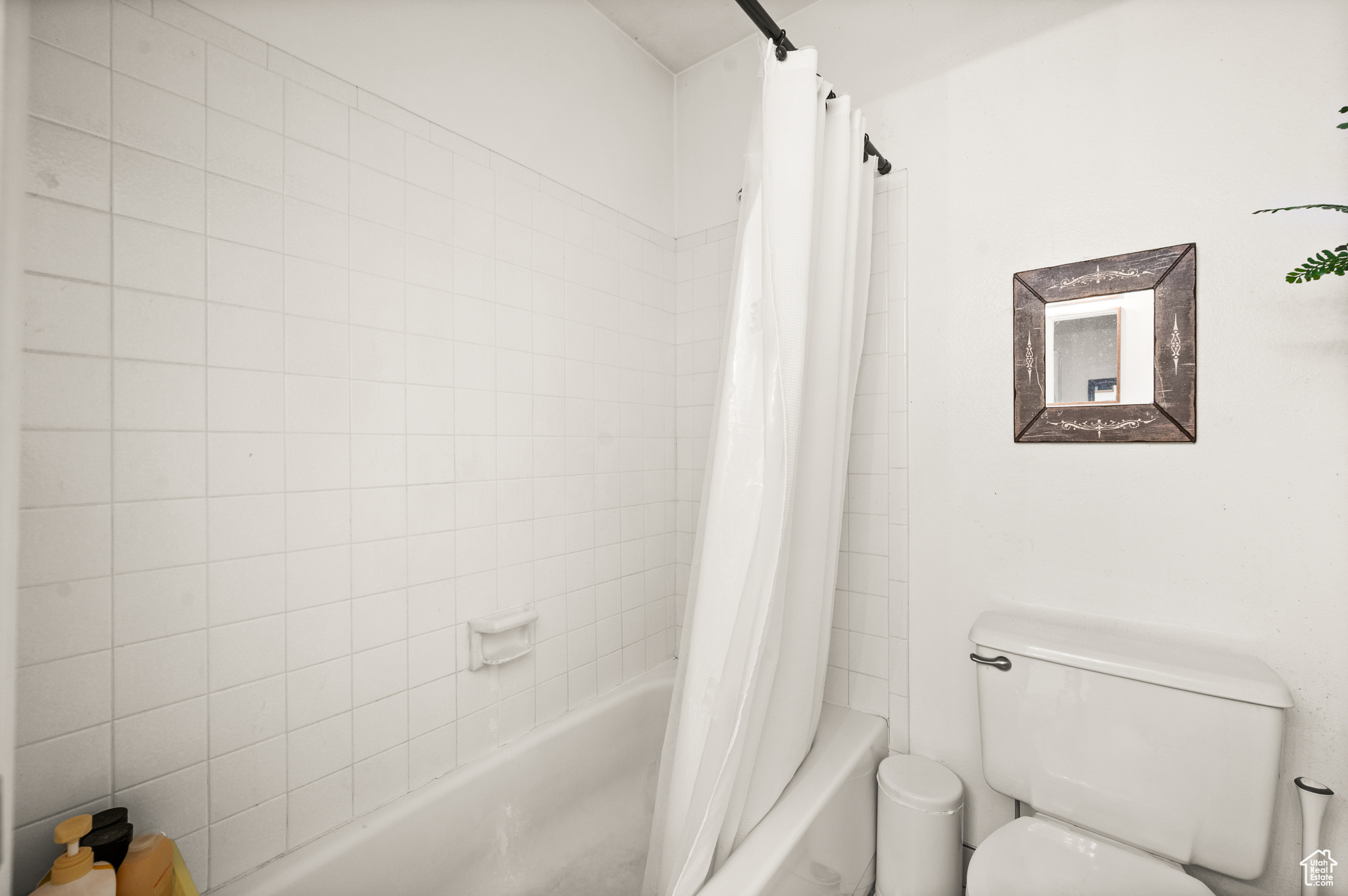 EXECUTIVE ESTATES - Residential