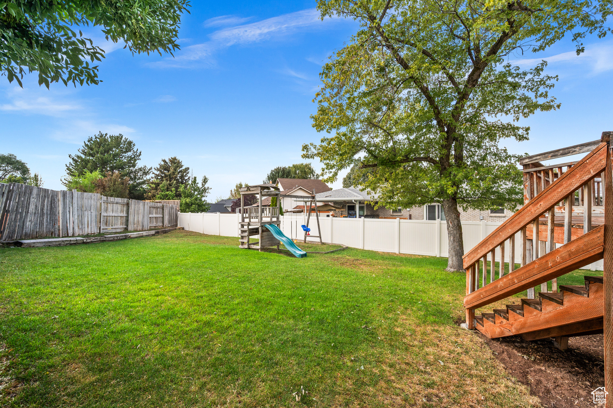 EXECUTIVE ESTATES - Residential