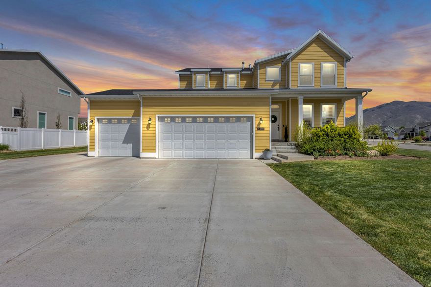*OPEN HOUSE SATURDAY APRIL 11th at 11am-2pm* Welcome to this Kaysville home that checks all the boxes in an unbeatable location! It's in a quiet cul-de-sac within an established neighborhood. This property features a functional layout that is open and filled with natural light. Enjoy brand new flooring throughout the entire home. Step outside to a spacious patio and large yard - perfect for a barbecue and entertaining, also has incredible evening shade. The walkout basement has a living room, big bedroom, full bathroom and laundry hookups - plus, it is stubbed for a kitchen and offers room to grow with the potential to finish two additional bedrooms or a home gym. Plenty of storage and the 3-car garage is equipped with an EV charger. Conveniently located just minutes from the W. Davis Corridor, I-15, and Station Park for shopping, dining, and more-Don't miss your chance to see it! (Home owner is a licensed realtor.)