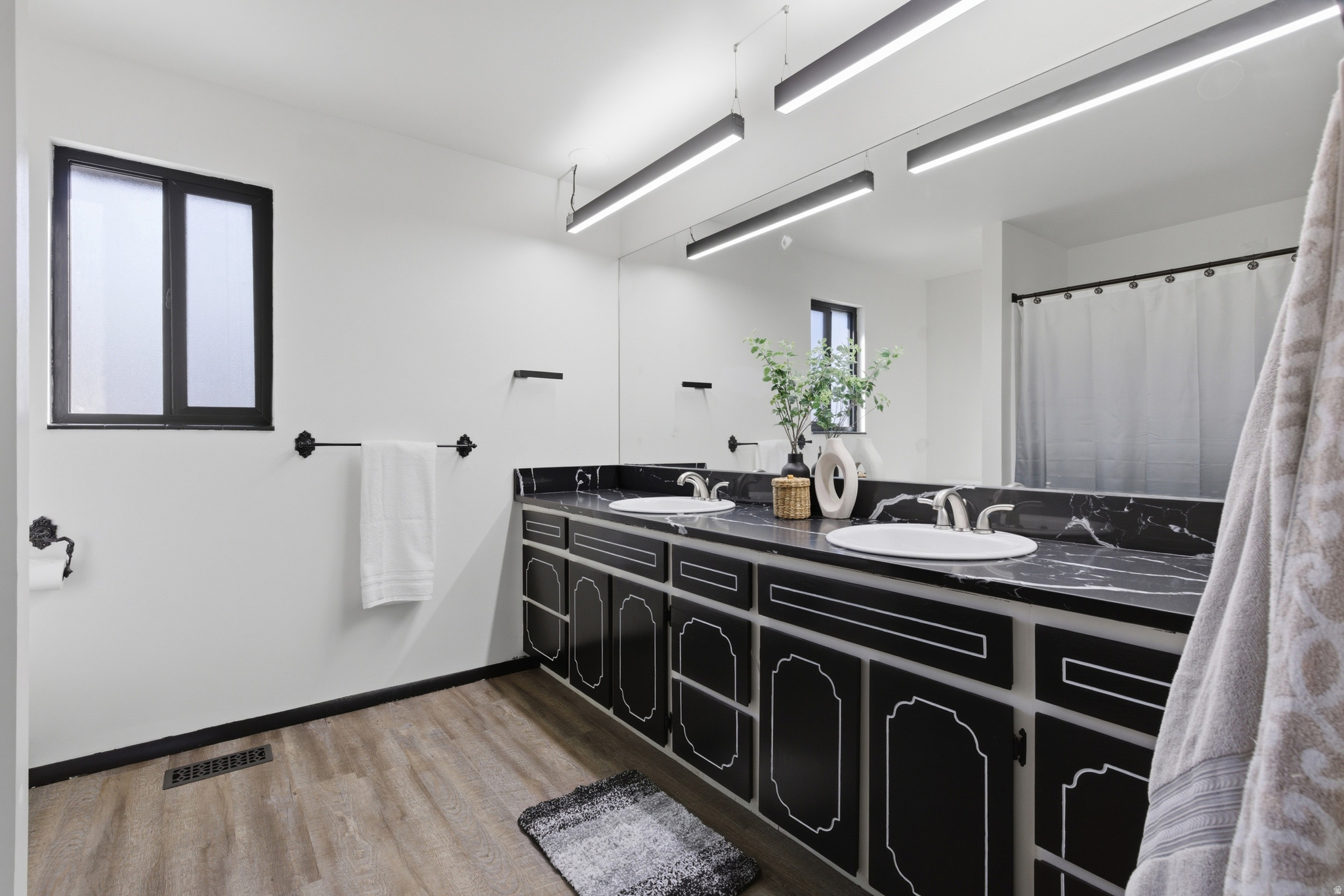 JAMESTOWN NO - Residential