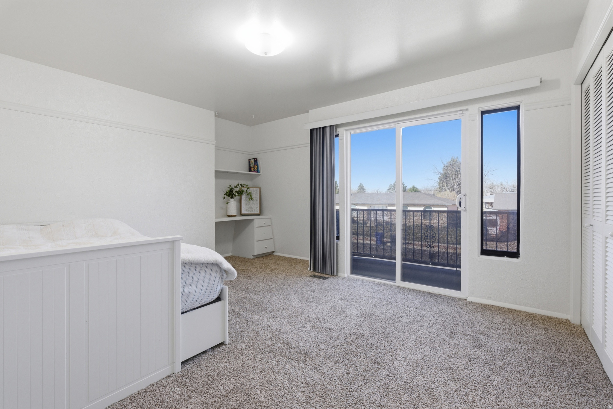 JAMESTOWN NO - Residential