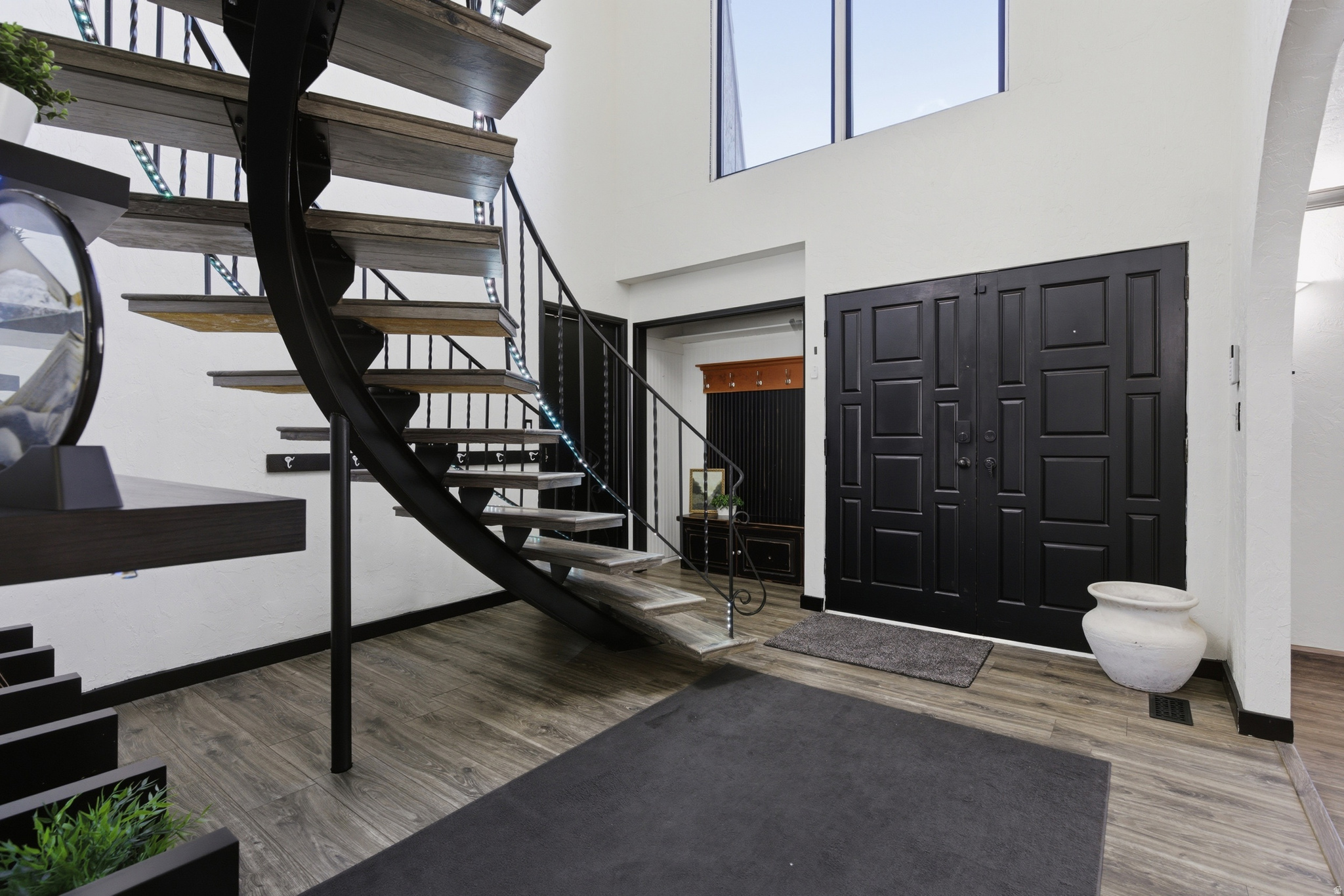 JAMESTOWN NO - Residential