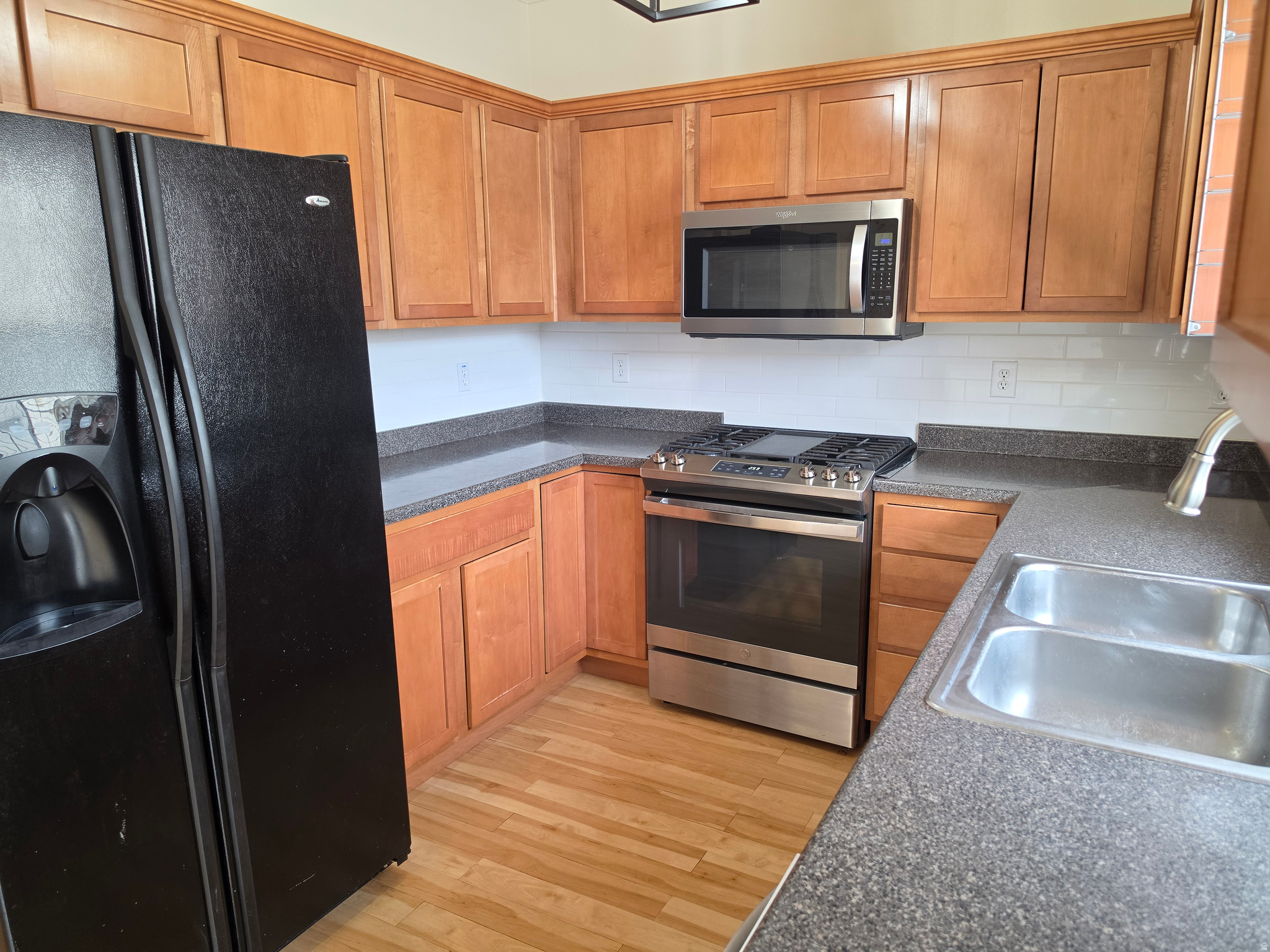 COPPER HILLS CONDOMINIUMS - Residential