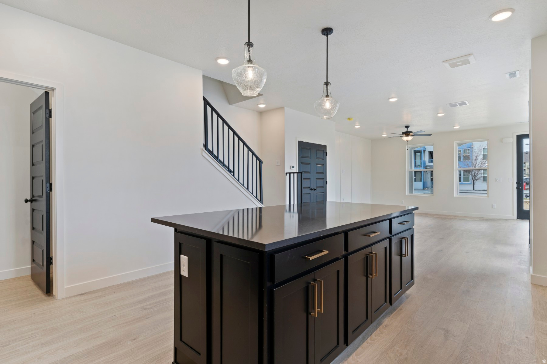 DAYBREAK - Residential