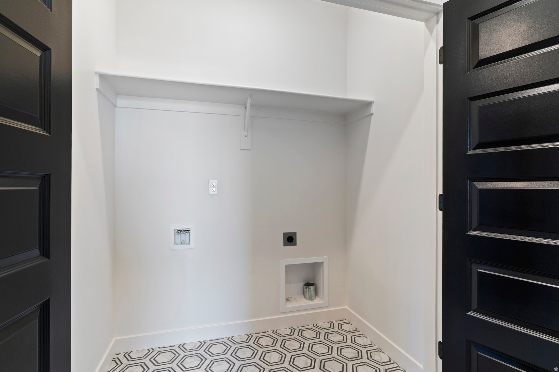 DAYBREAK - Residential