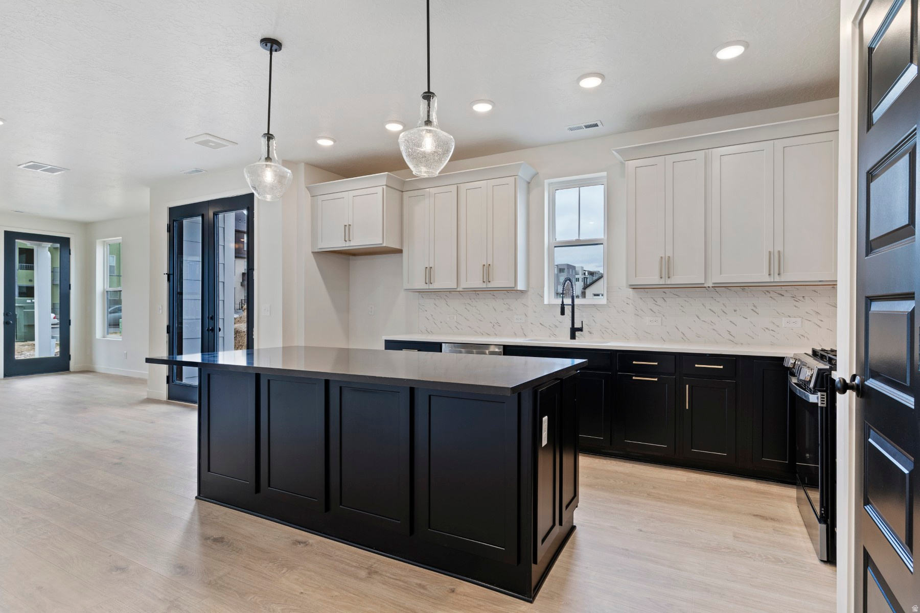 DAYBREAK - Residential