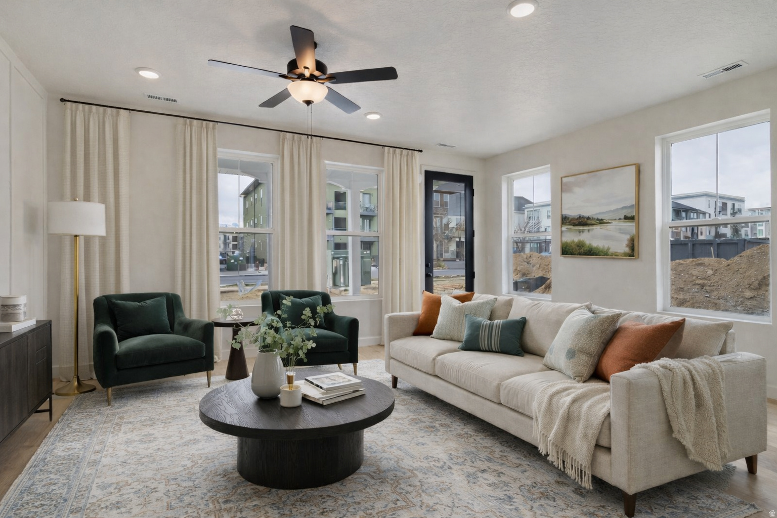 DAYBREAK - Residential