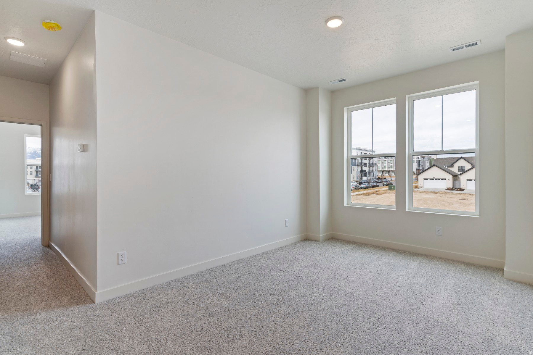 DAYBREAK - Residential