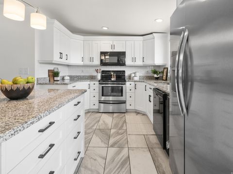 Tiny photo for 586 E WASATCH DR N, Layton, UT 84041 (MLS # 2147013)