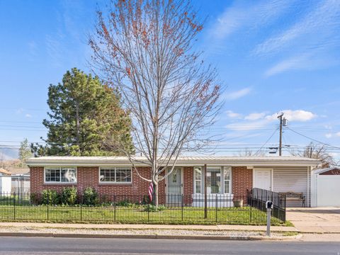 Photo of 586 E WASATCH DR N, Layton, UT 84041 (MLS # 2147013)