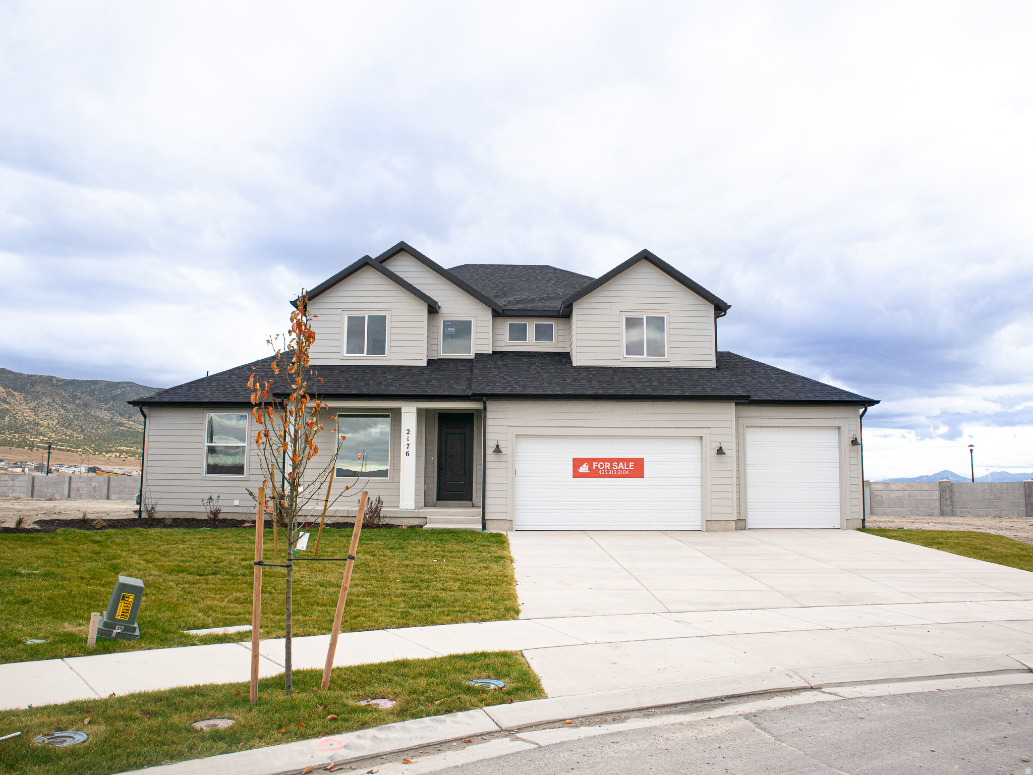 PARKWAY FIELDS SINGLES 2 - Residential