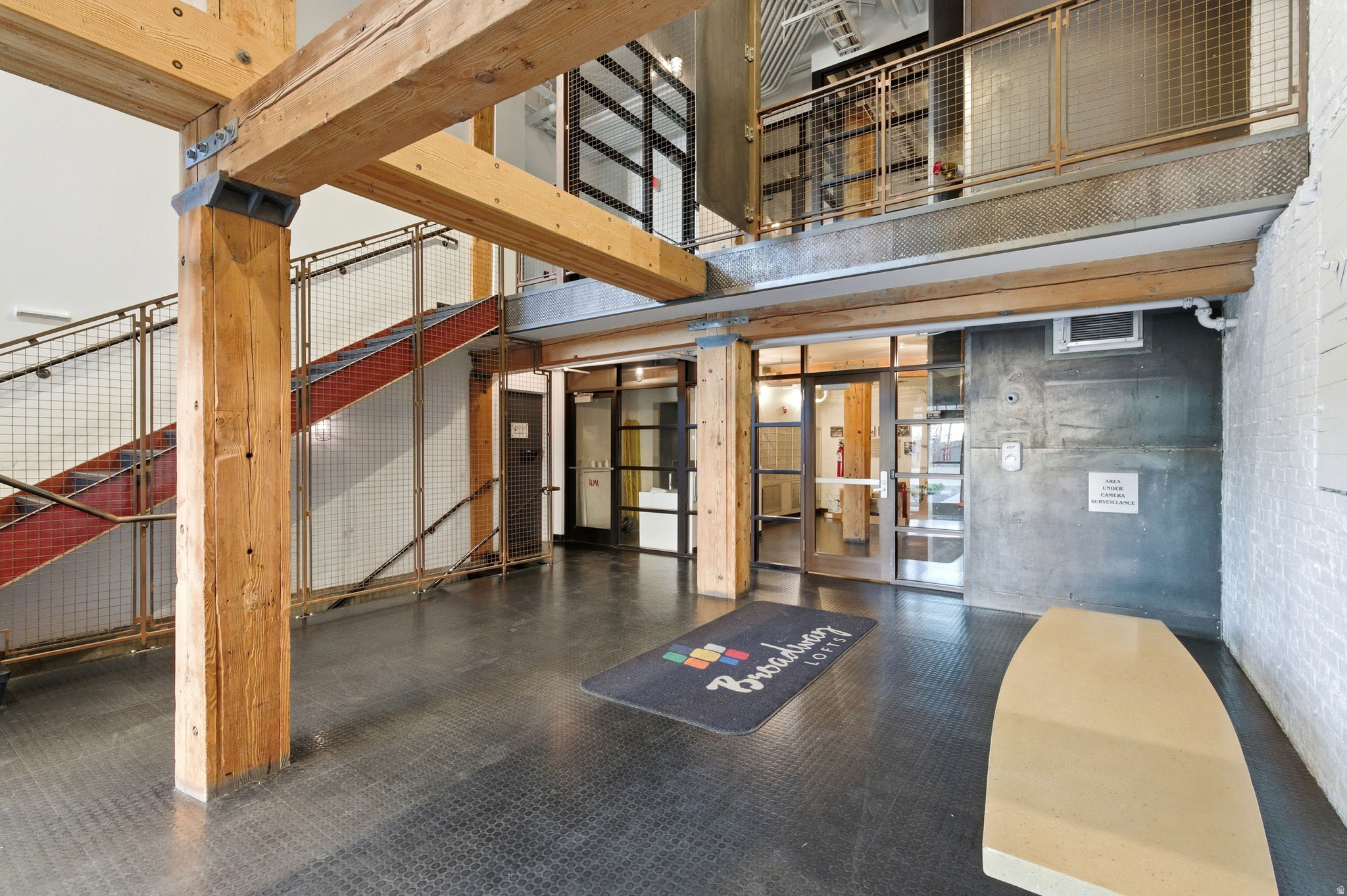 BROADWAY LOFTS - Residential