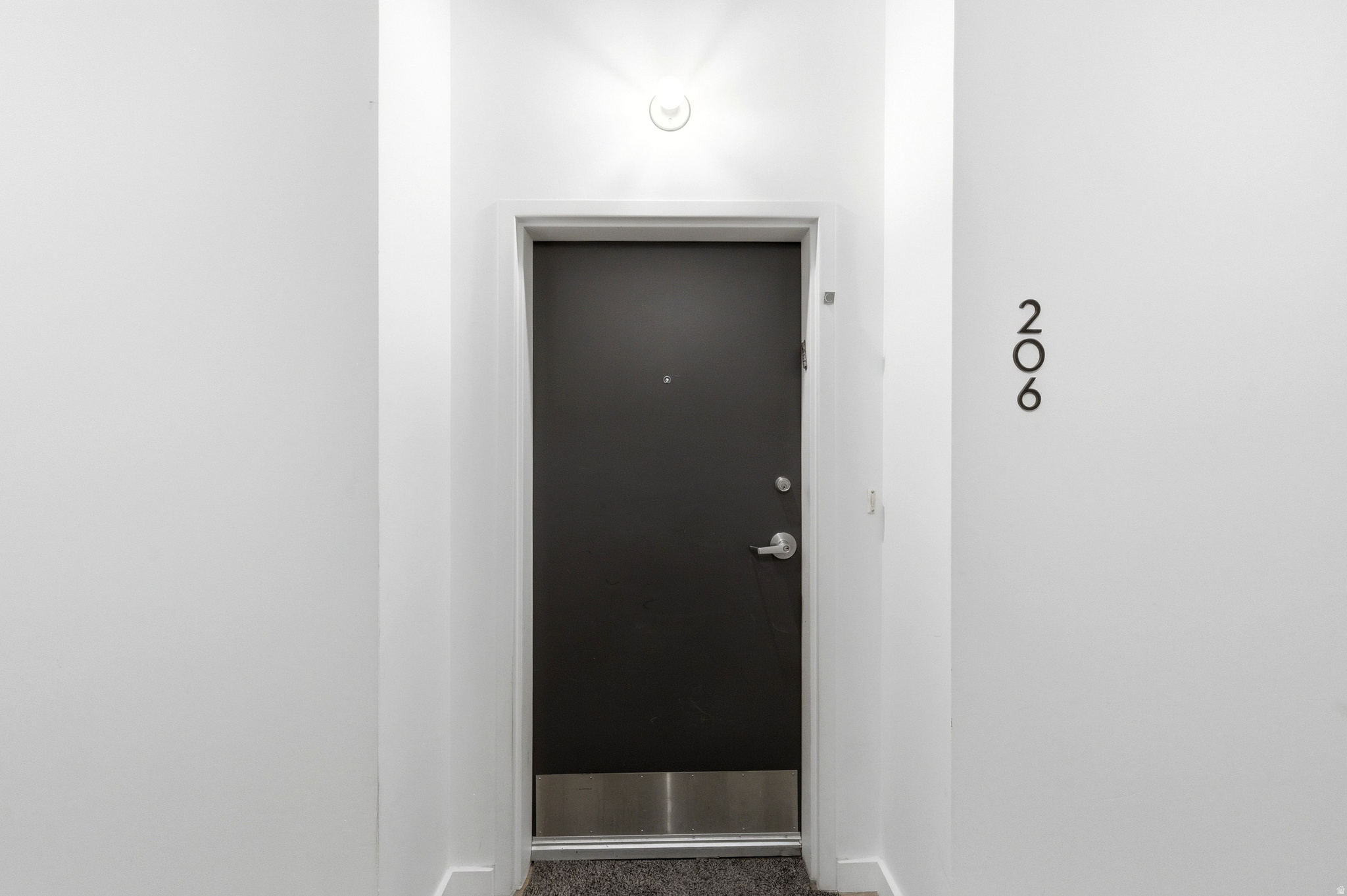 BROADWAY LOFTS - Residential