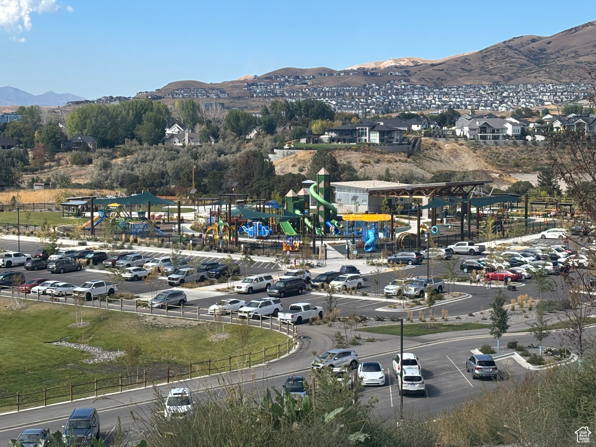 SUMMERCREST - Residential