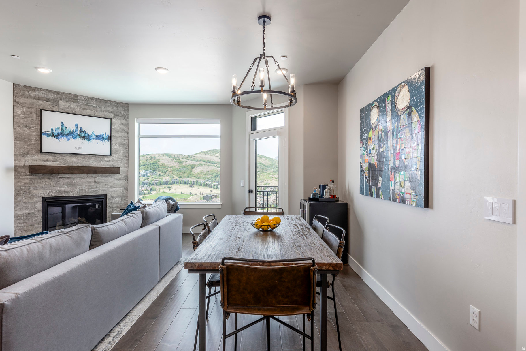 BLACK ROCK LUXURY CONDOS - Residential