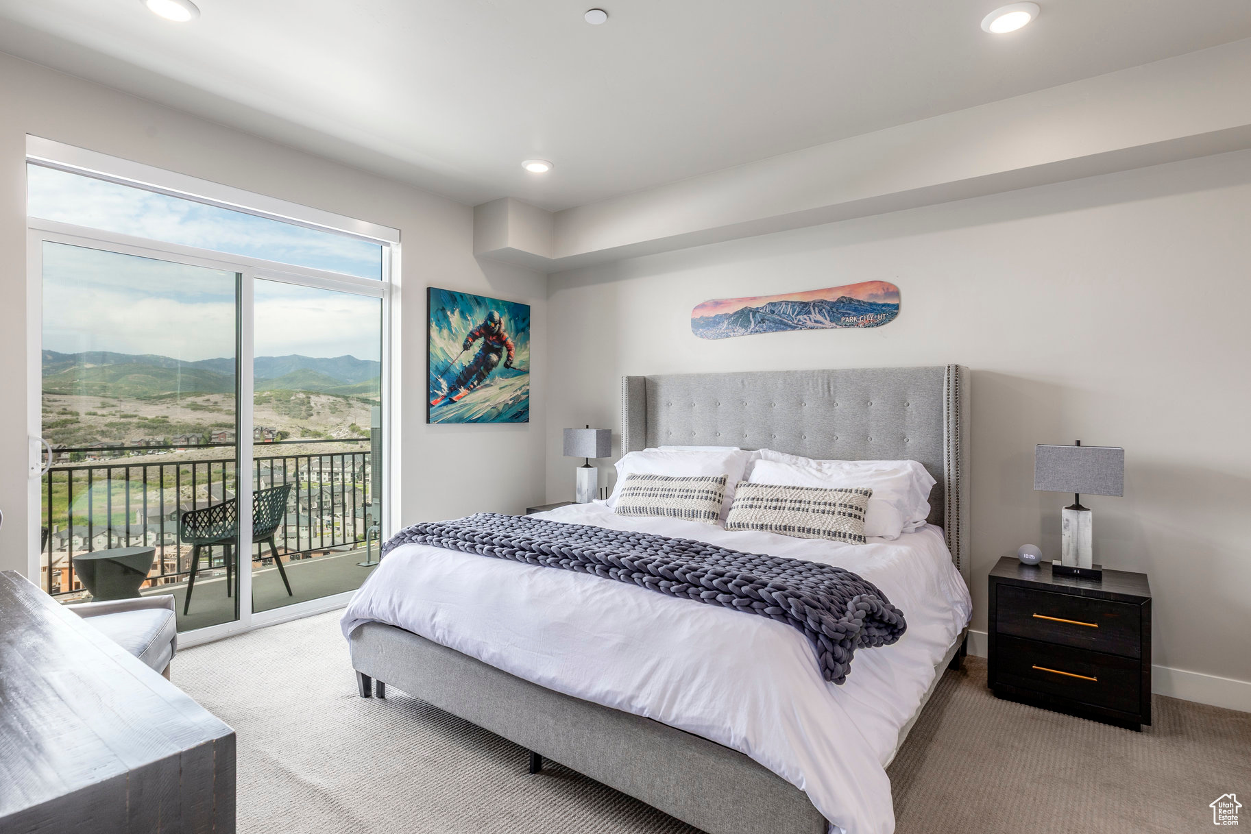 BLACK ROCK LUXURY CONDOS - Residential