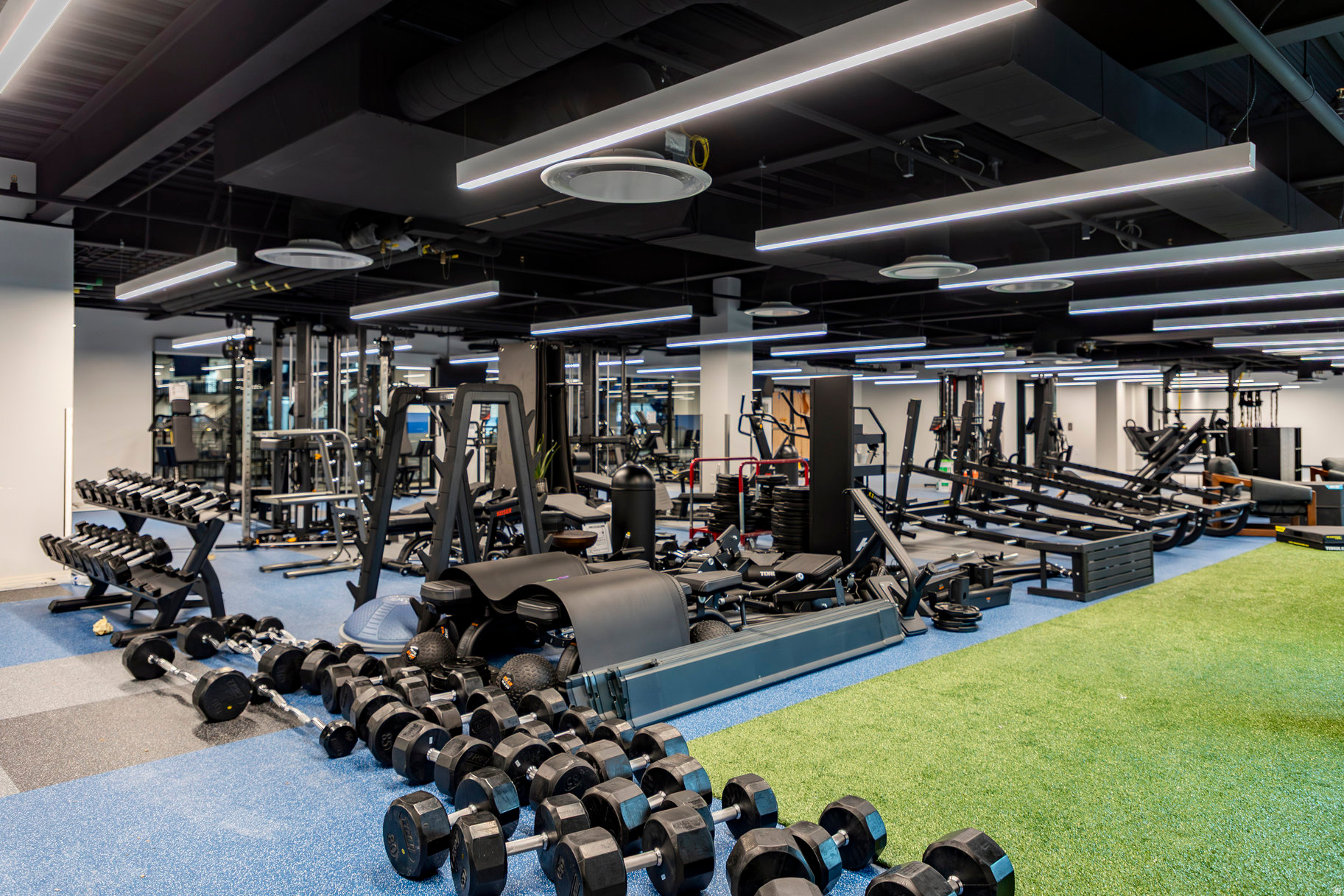 BLACK ROCK LUXURY CONDOS - Residential