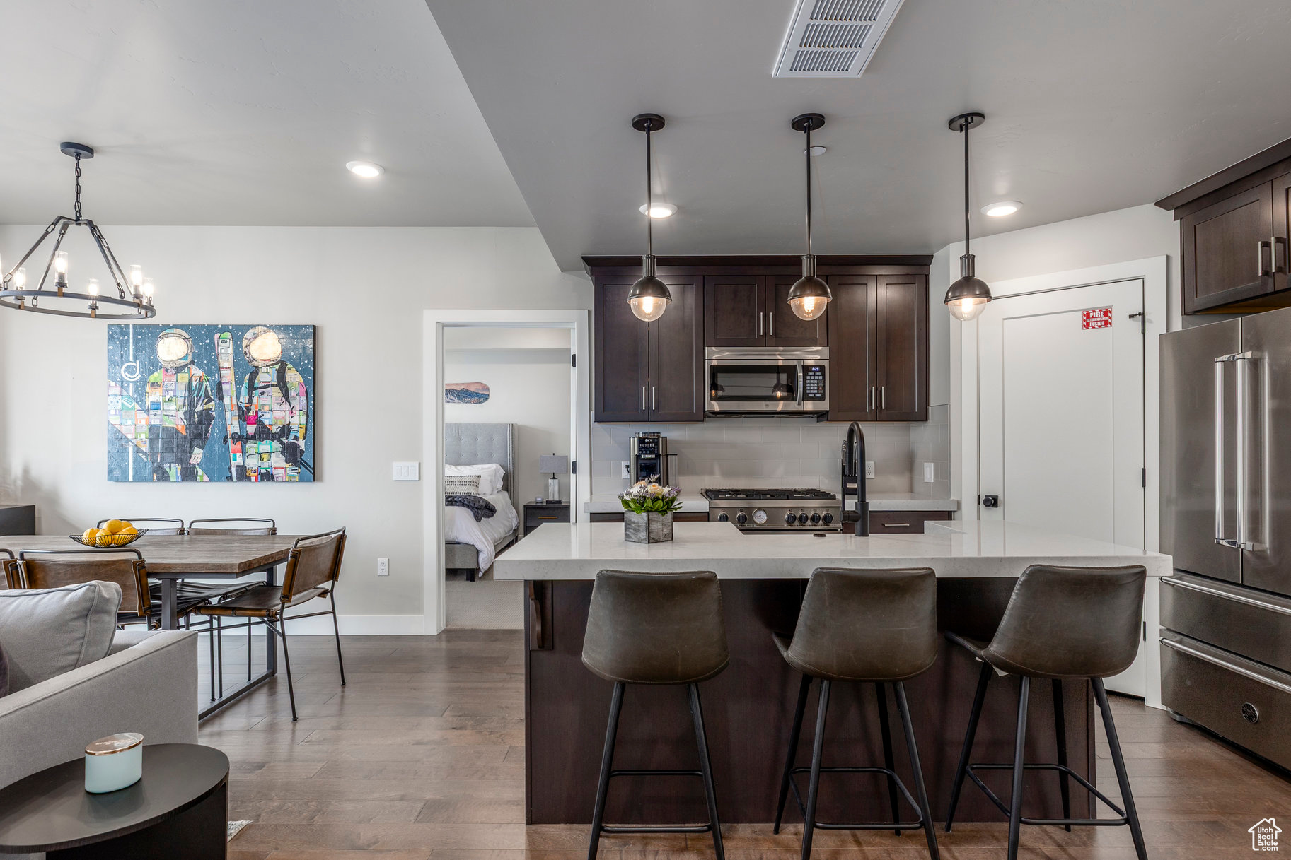 BLACK ROCK LUXURY CONDOS - Residential