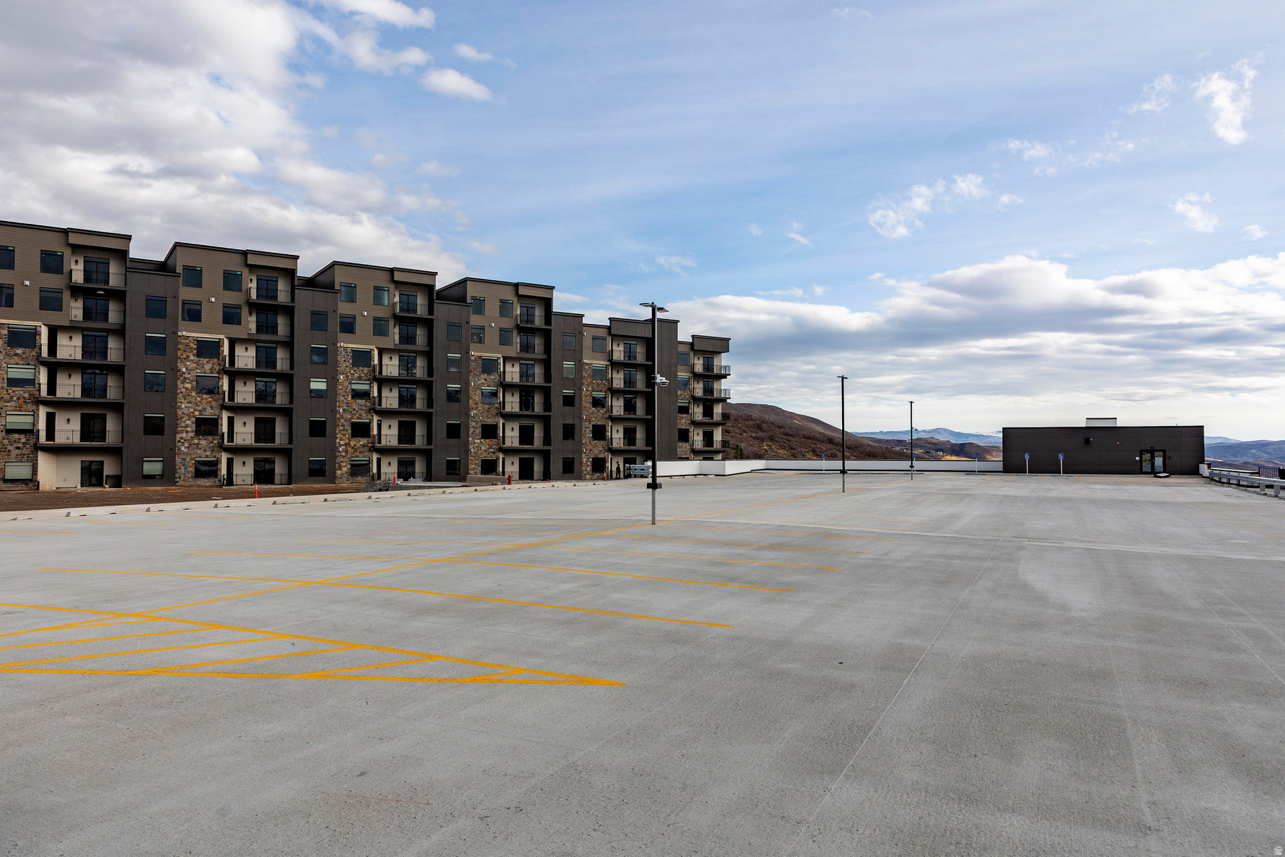 BLACK ROCK LUXURY CONDOS - Residential