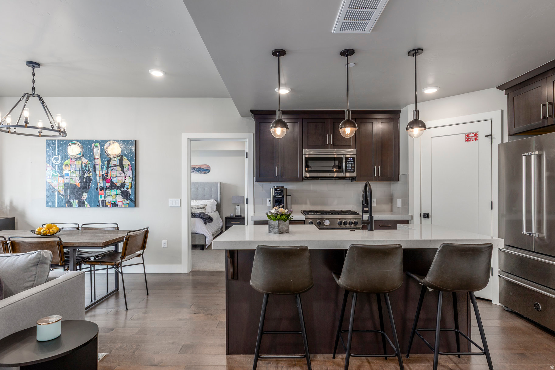 BLACK ROCK LUXURY CONDOS - Residential