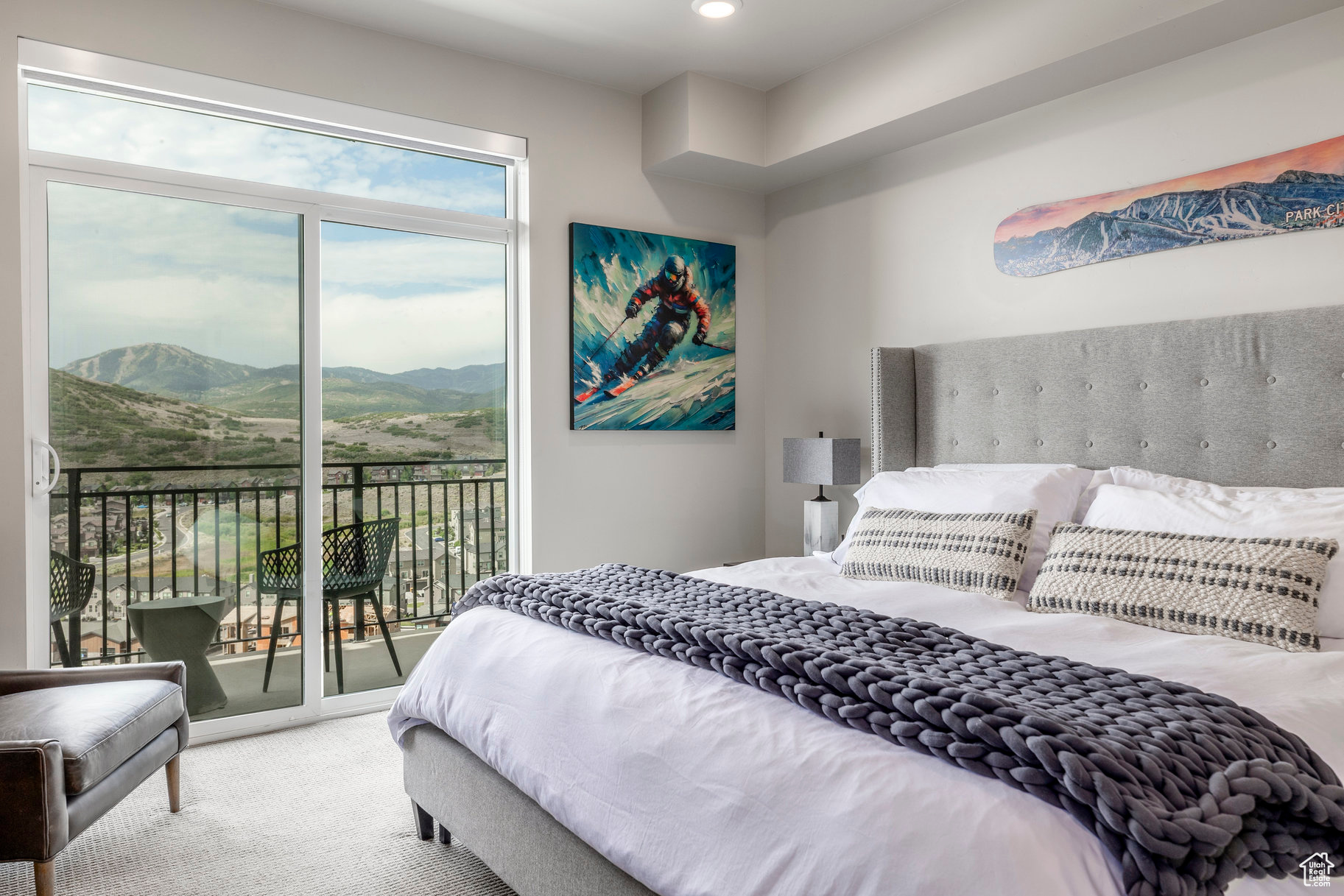 BLACK ROCK LUXURY CONDOS - Residential