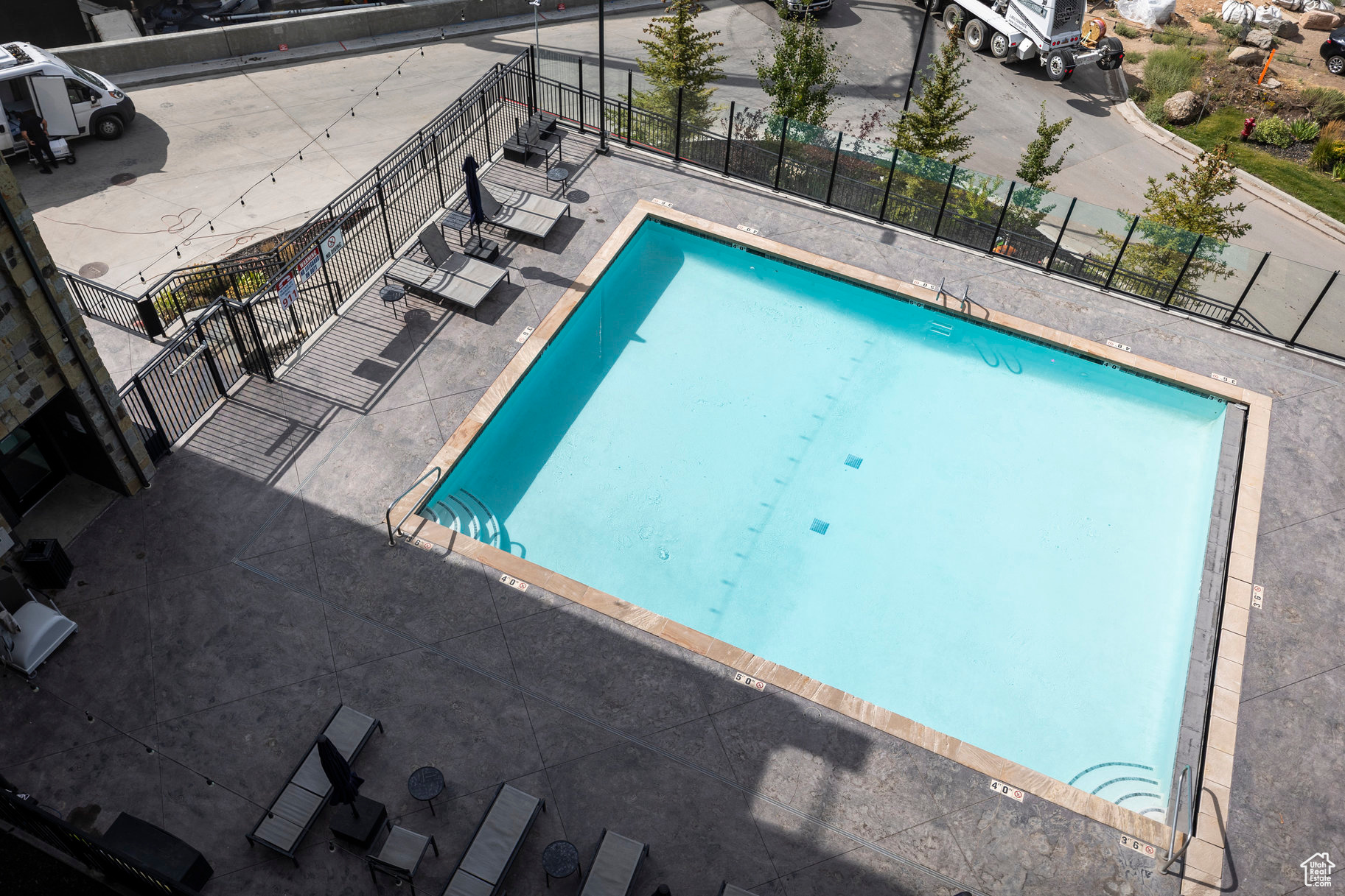 BLACK ROCK LUXURY CONDOS - Residential