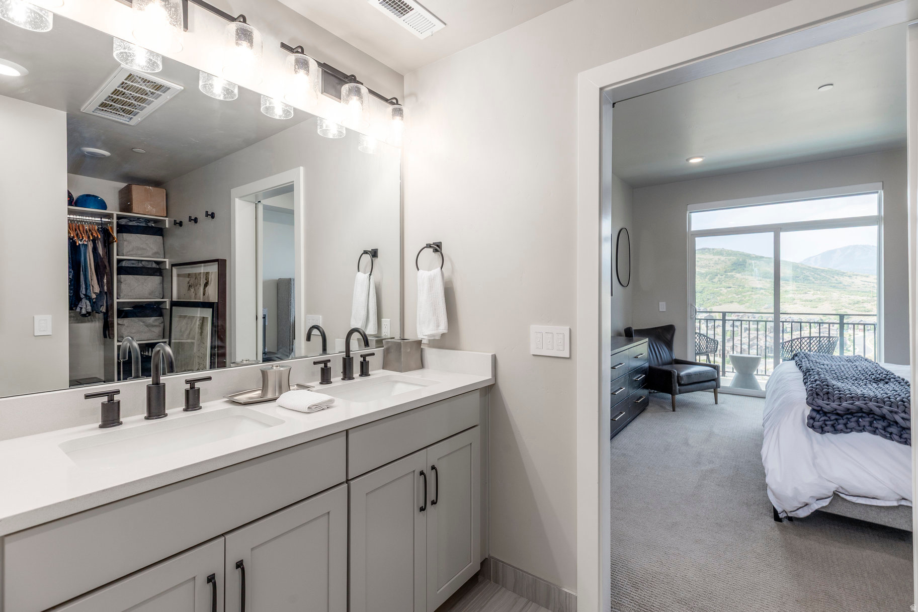 BLACK ROCK LUXURY CONDOS - Residential