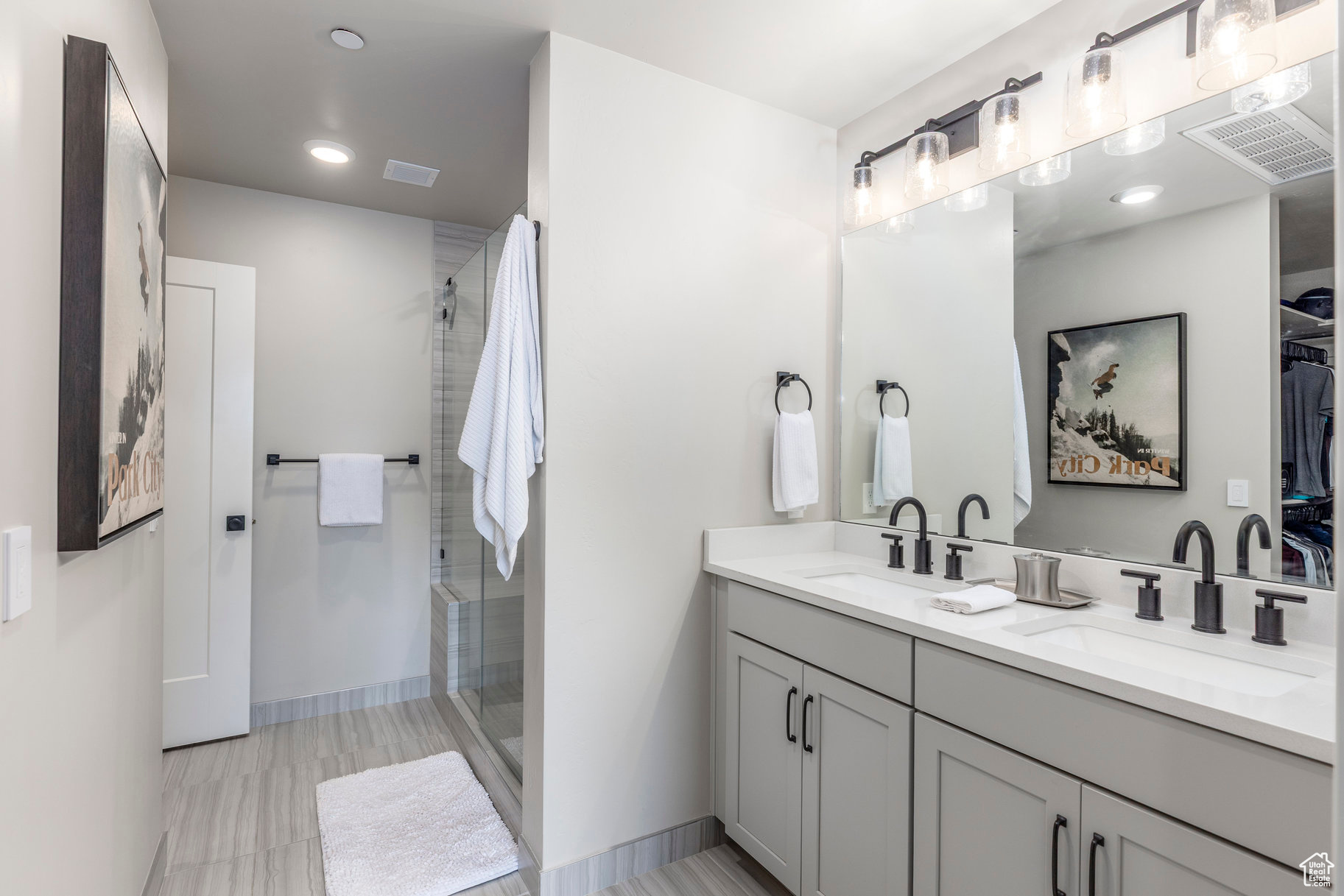 BLACK ROCK LUXURY CONDOS - Residential