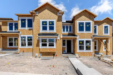 Townhouse For Sale - 834 N Banner Dr #662<br/> Saratoga Springs, UT 84045