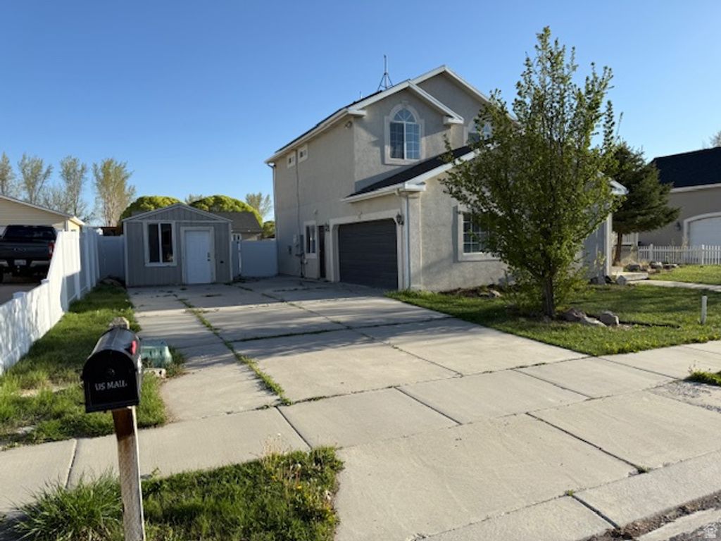 Photo of 1334 E HARRIER ST, Eagle Mountain, UT 84005 (MLS # 2127680)