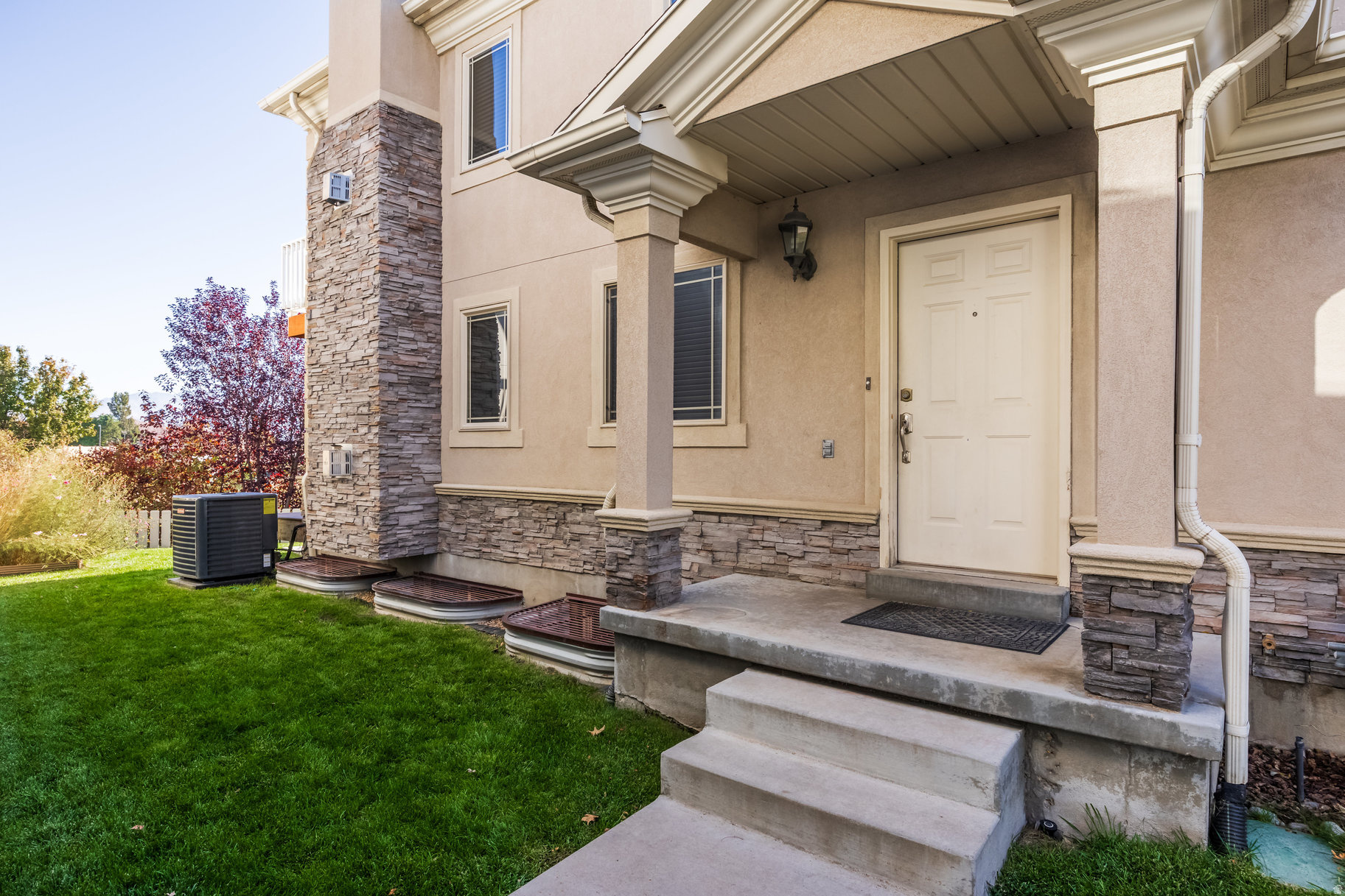 SPRING HOLLOW AT BATEMAN FARM - Residential