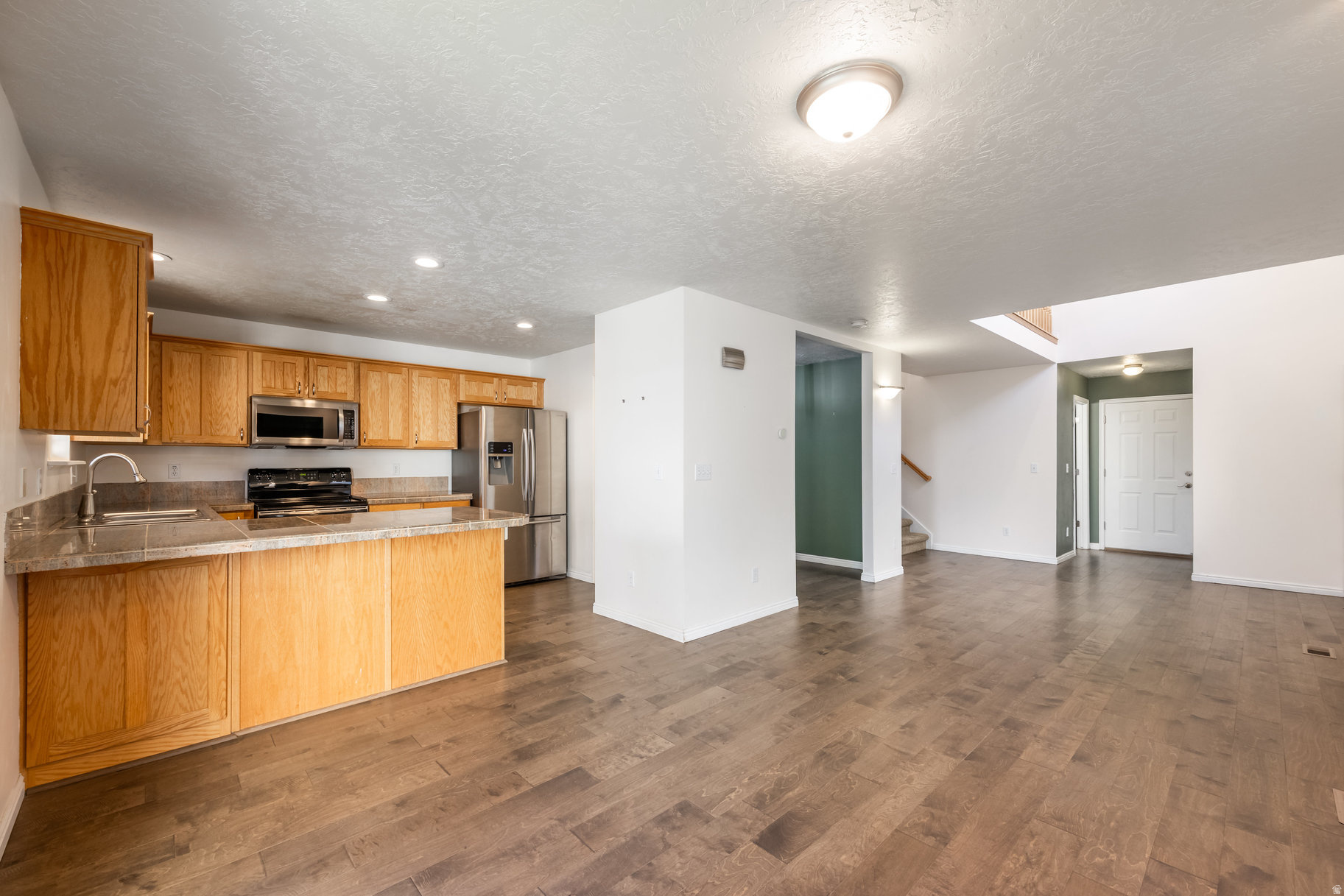 SPRING HOLLOW AT BATEMAN FARM - Residential