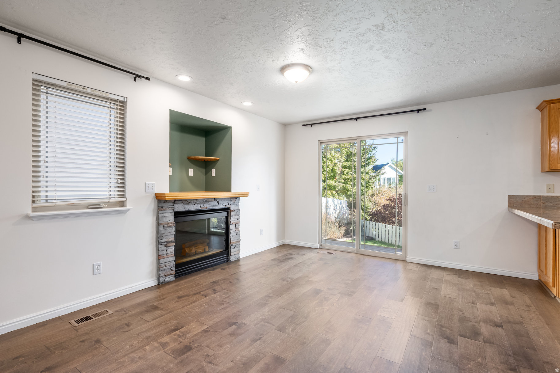 SPRING HOLLOW AT BATEMAN FARM - Residential