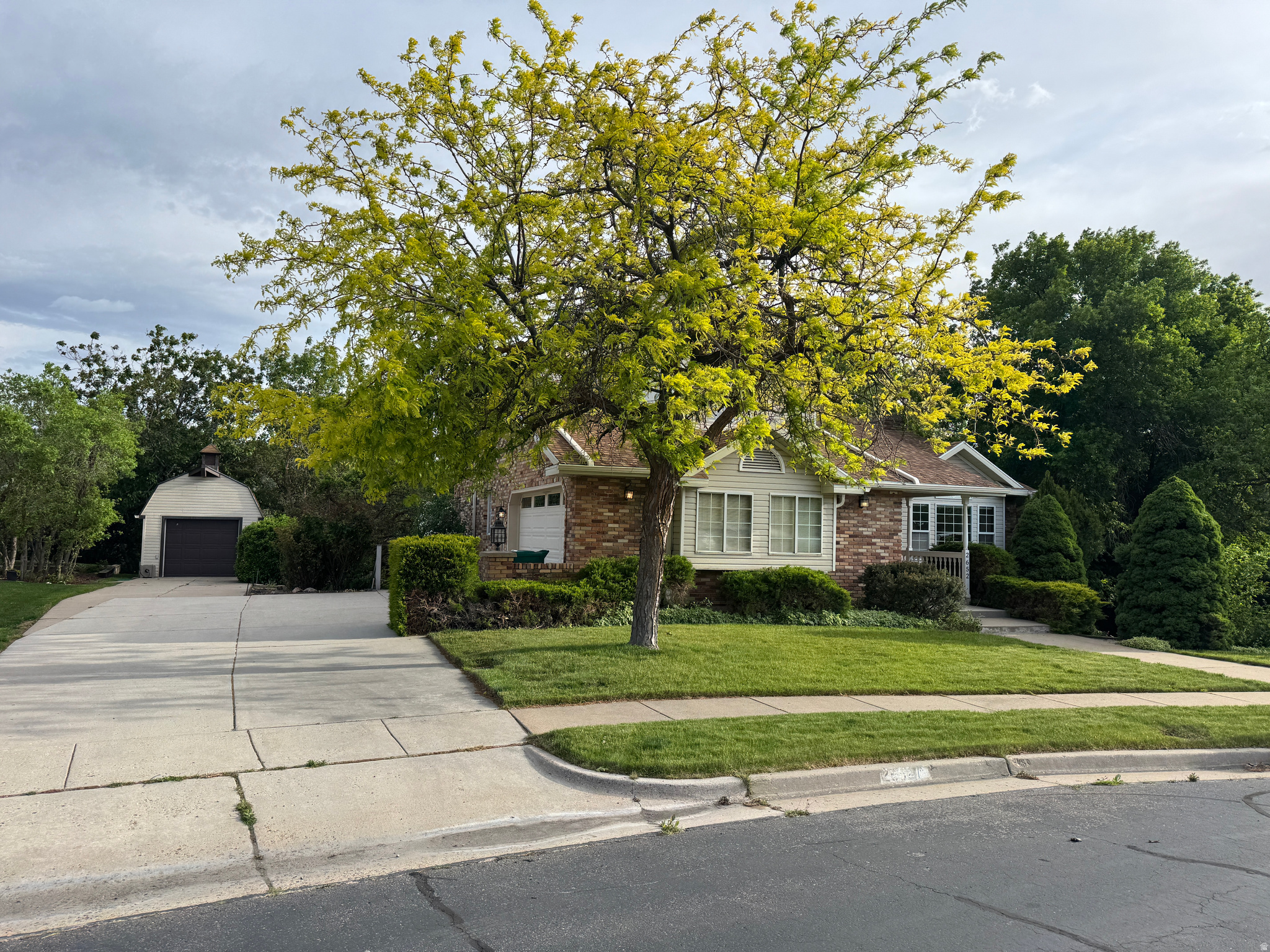 COTTONWOOD - Residential