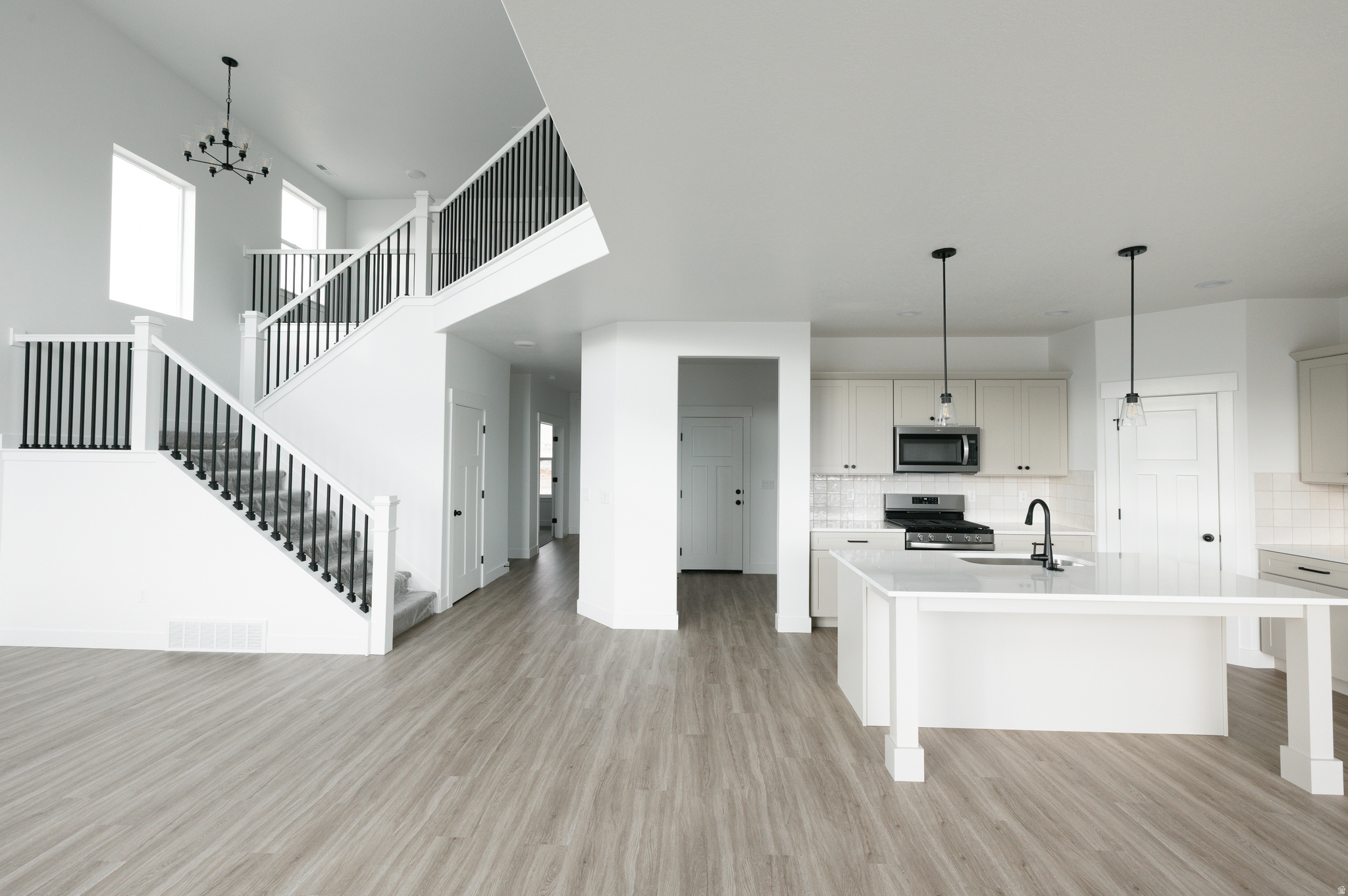 RIDGEHORNE - Residential