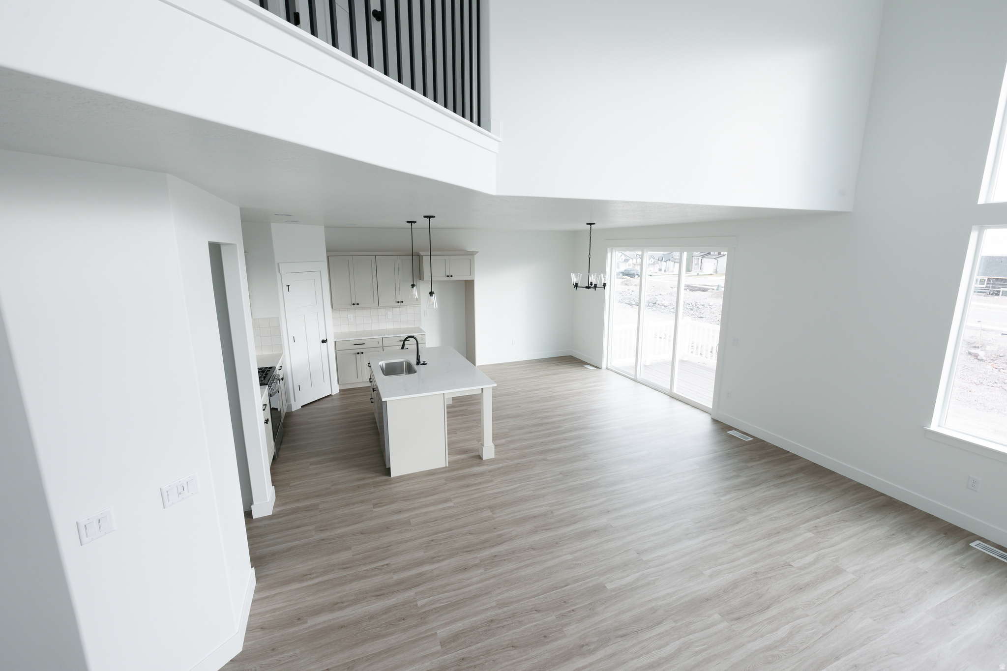 RIDGEHORNE - Residential