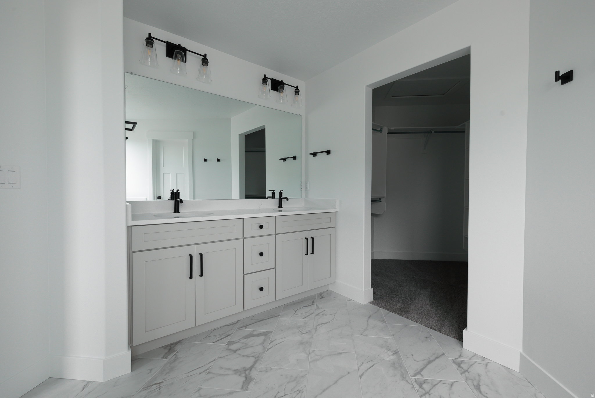 RIDGEHORNE - Residential