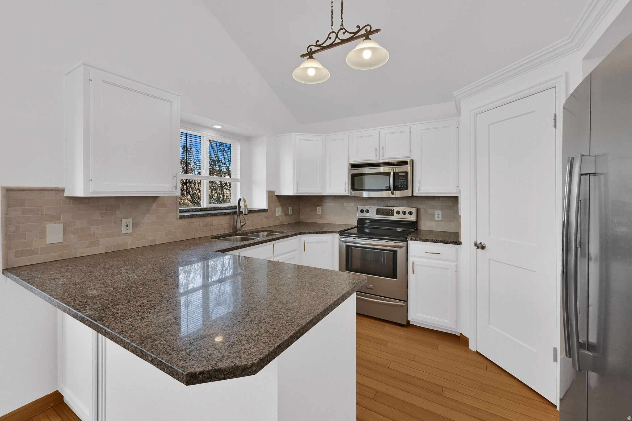 OAKCREST - Residential