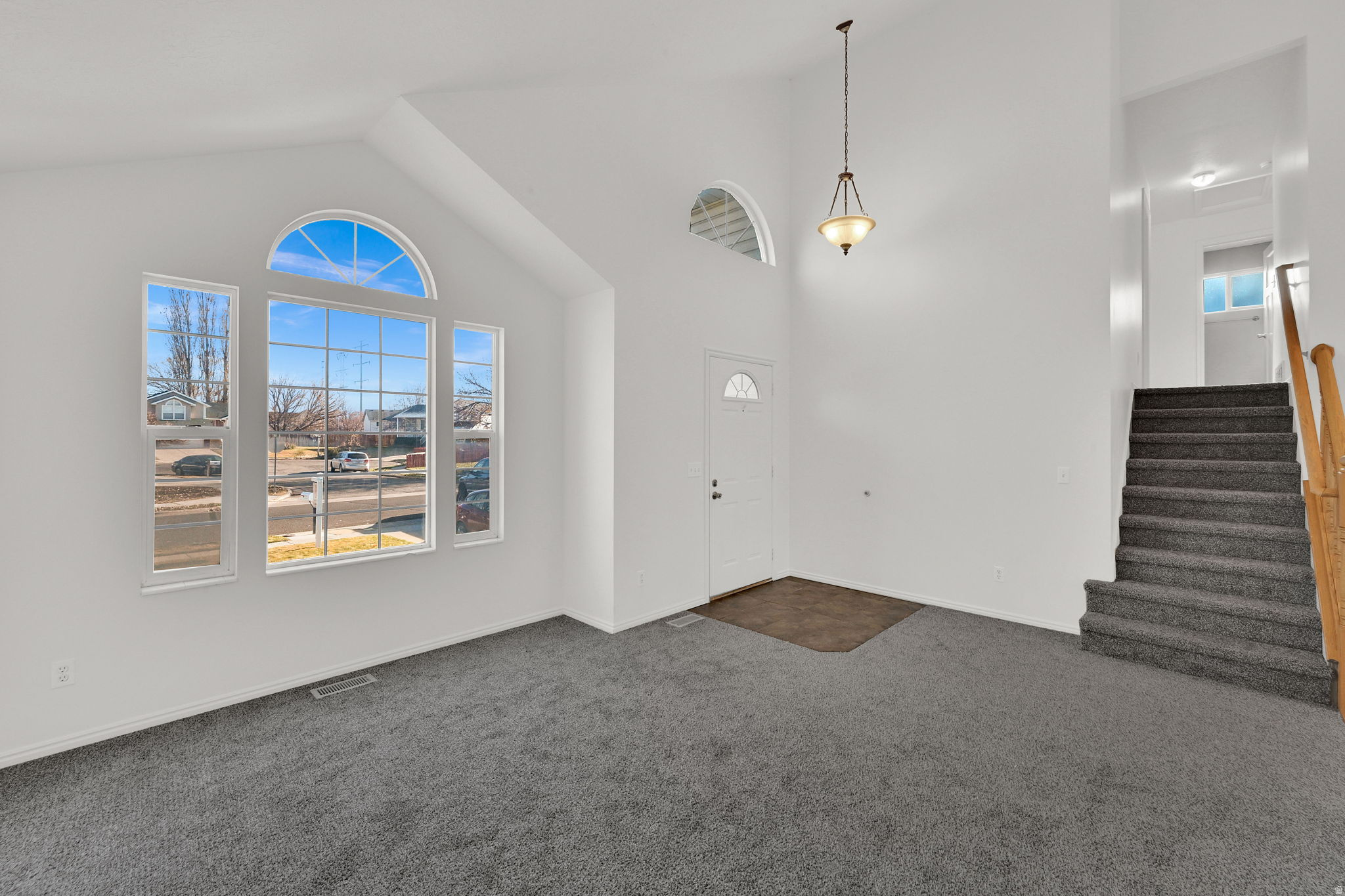 OAKCREST - Residential