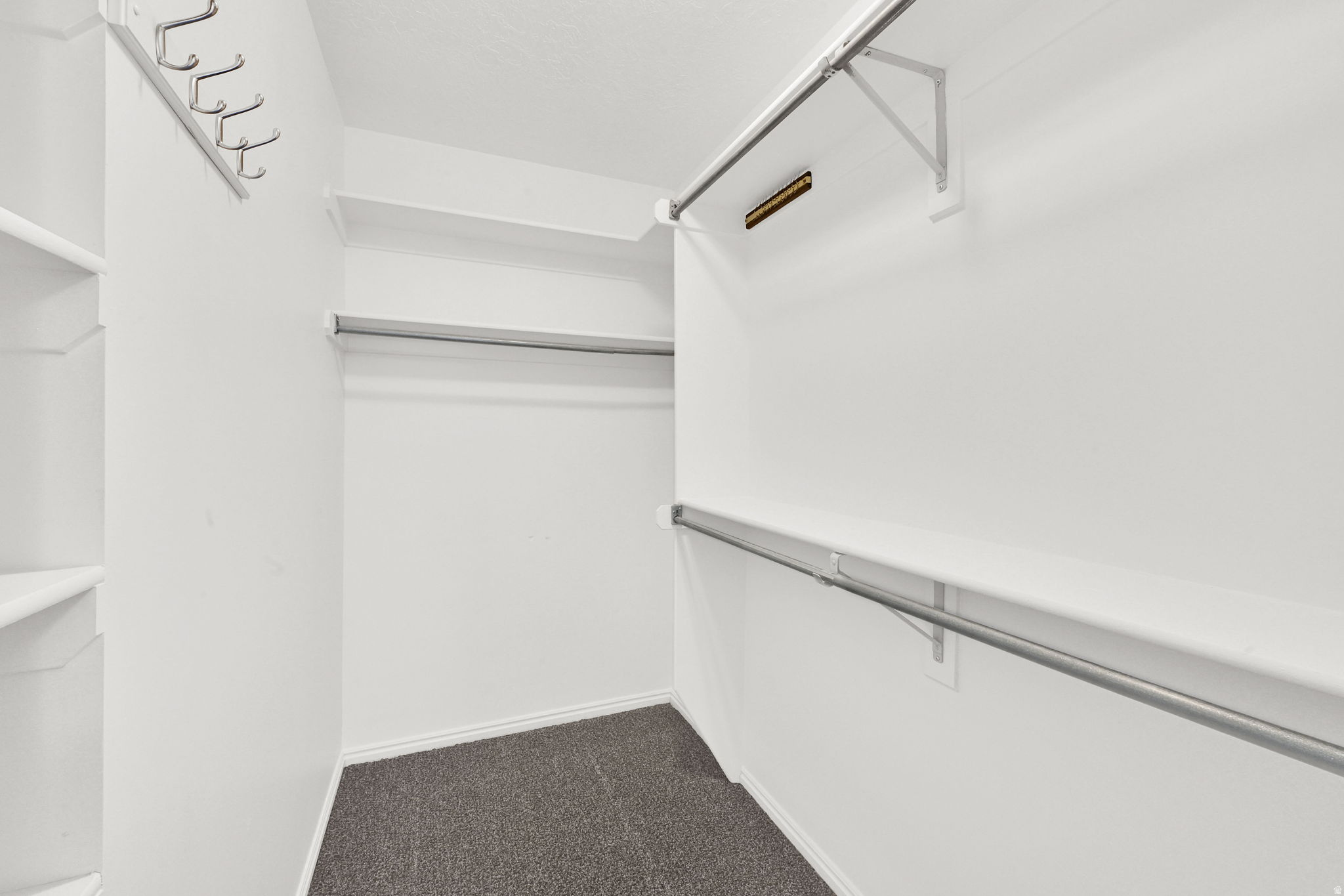 OAKCREST - Residential